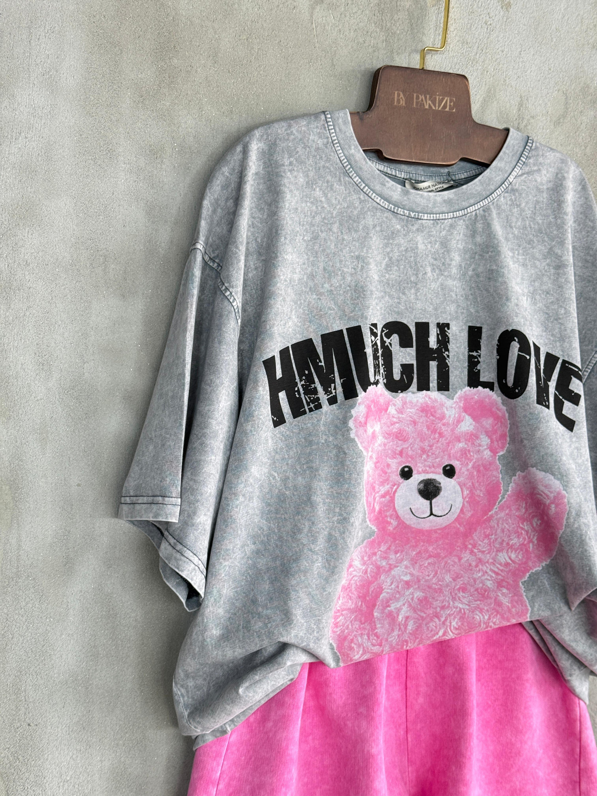 Taş Yıkamalı Teddy Baskılı Oversize Dokuma Tişört (Gri)