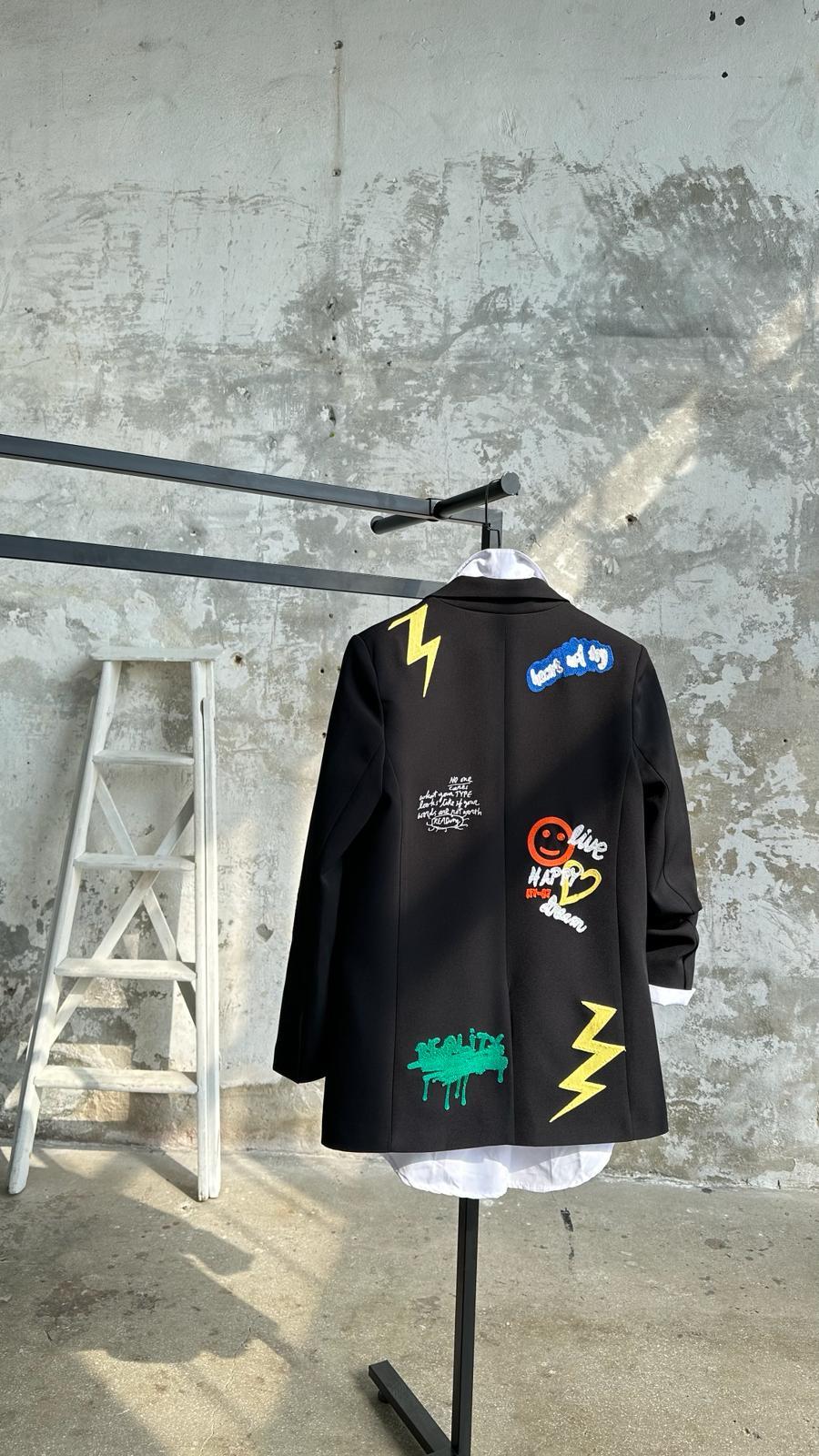 Tasarım Armalı Blazer Ceket (Siyah)