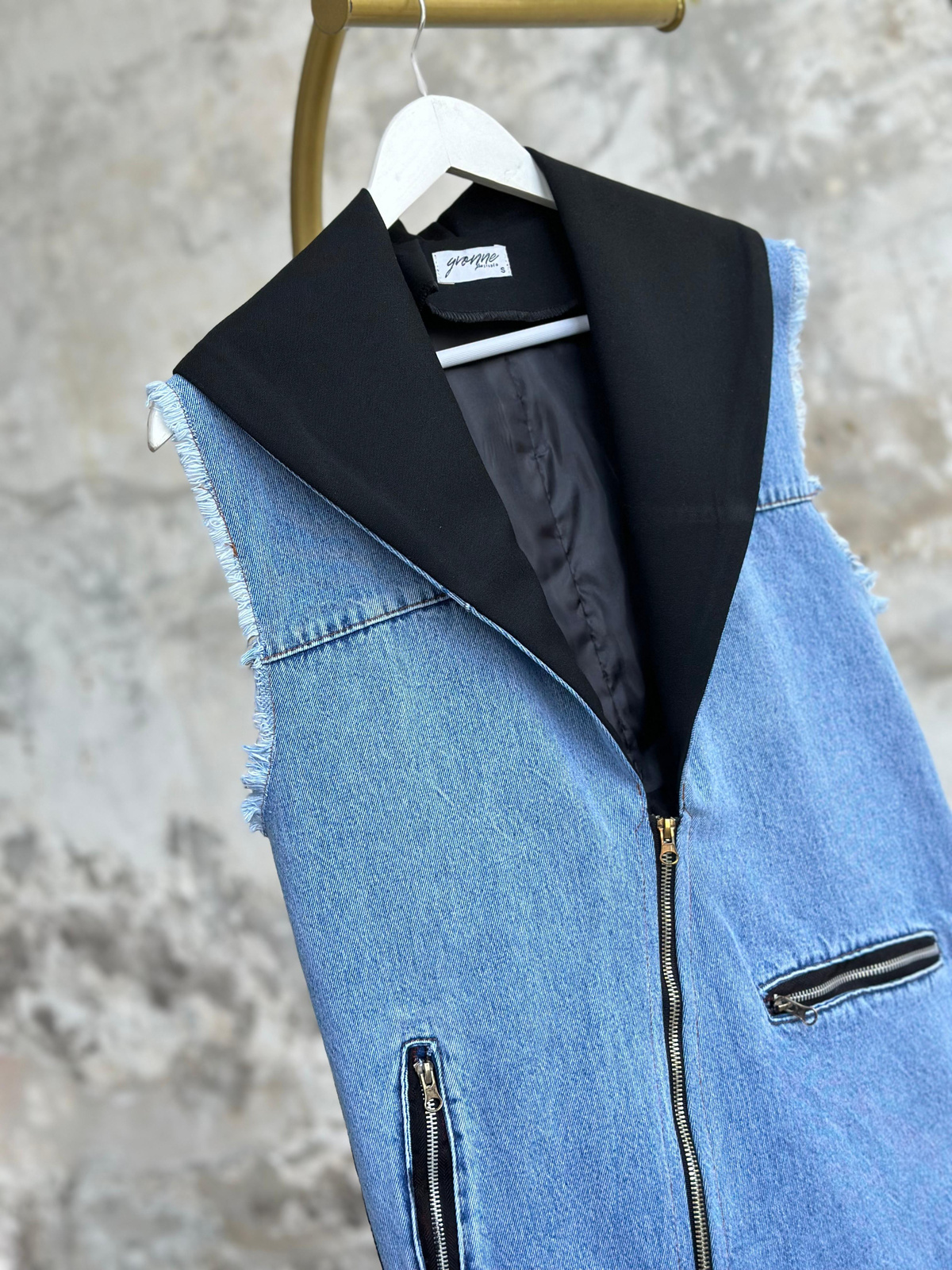 Tasarım Asimetrik Fermuar Detaylı Denim Yelek (Lacivert/Siyah)