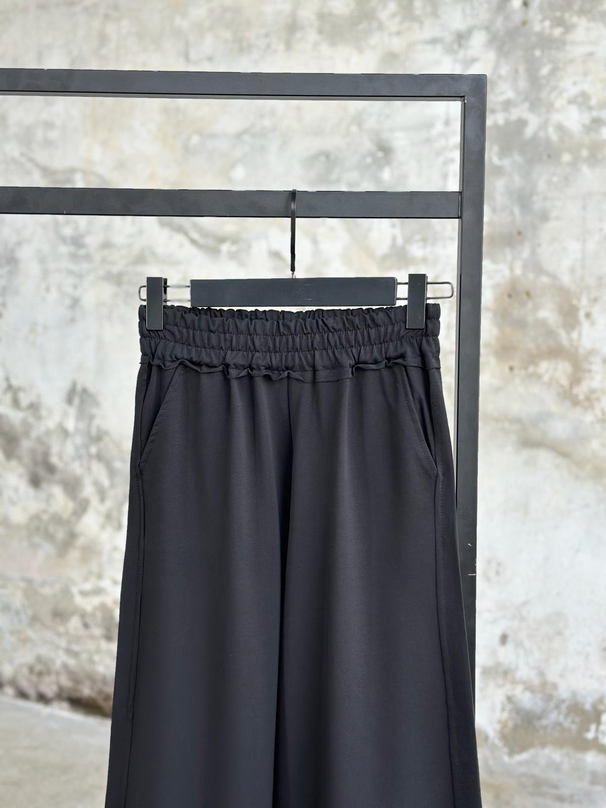 Tasarım Bol Paça Büzgü Detaylı Pantolon (Siyah)