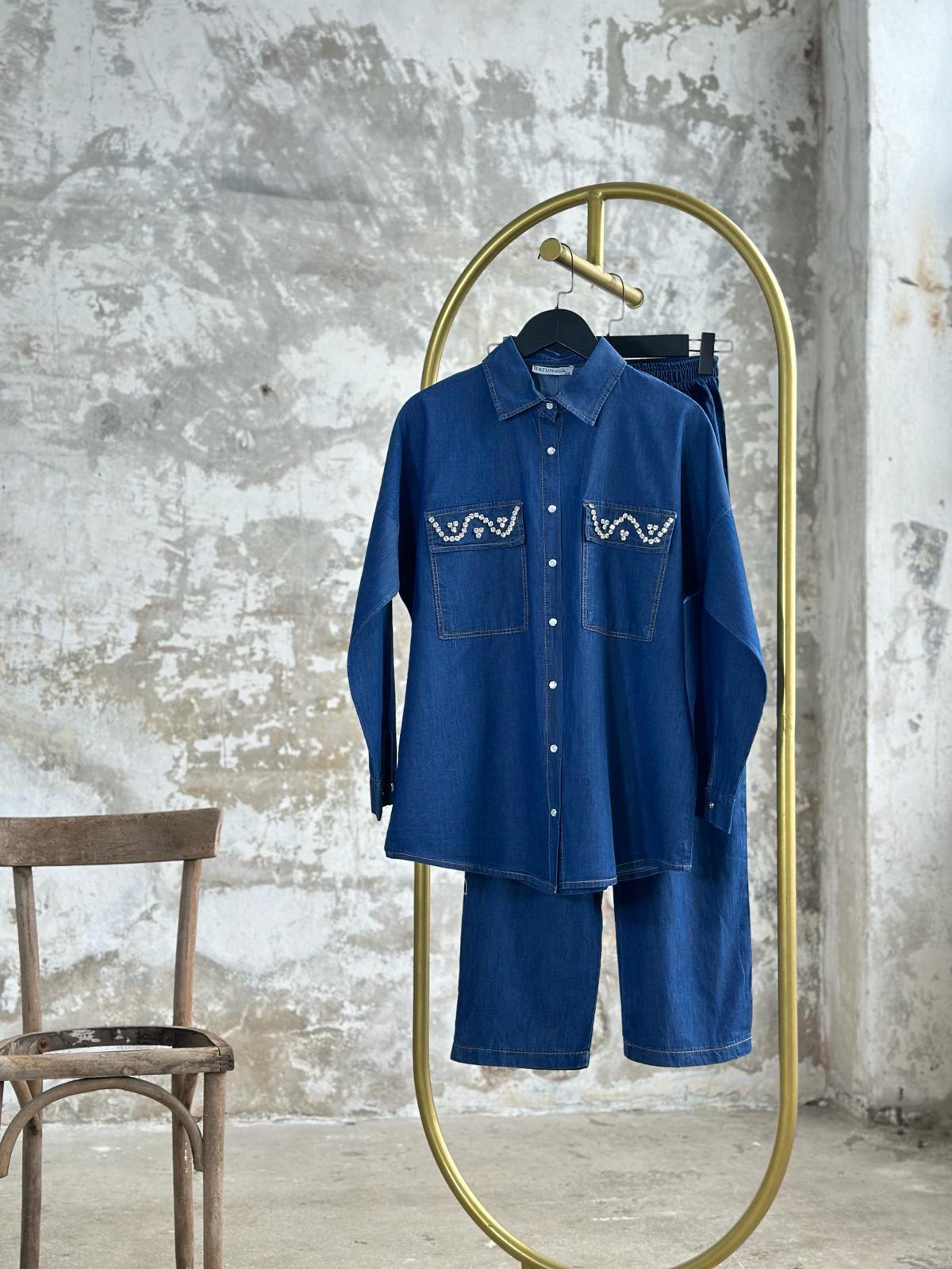 Tasarım Cebi Taş İşçilikli Denim Takım (MAVİ)