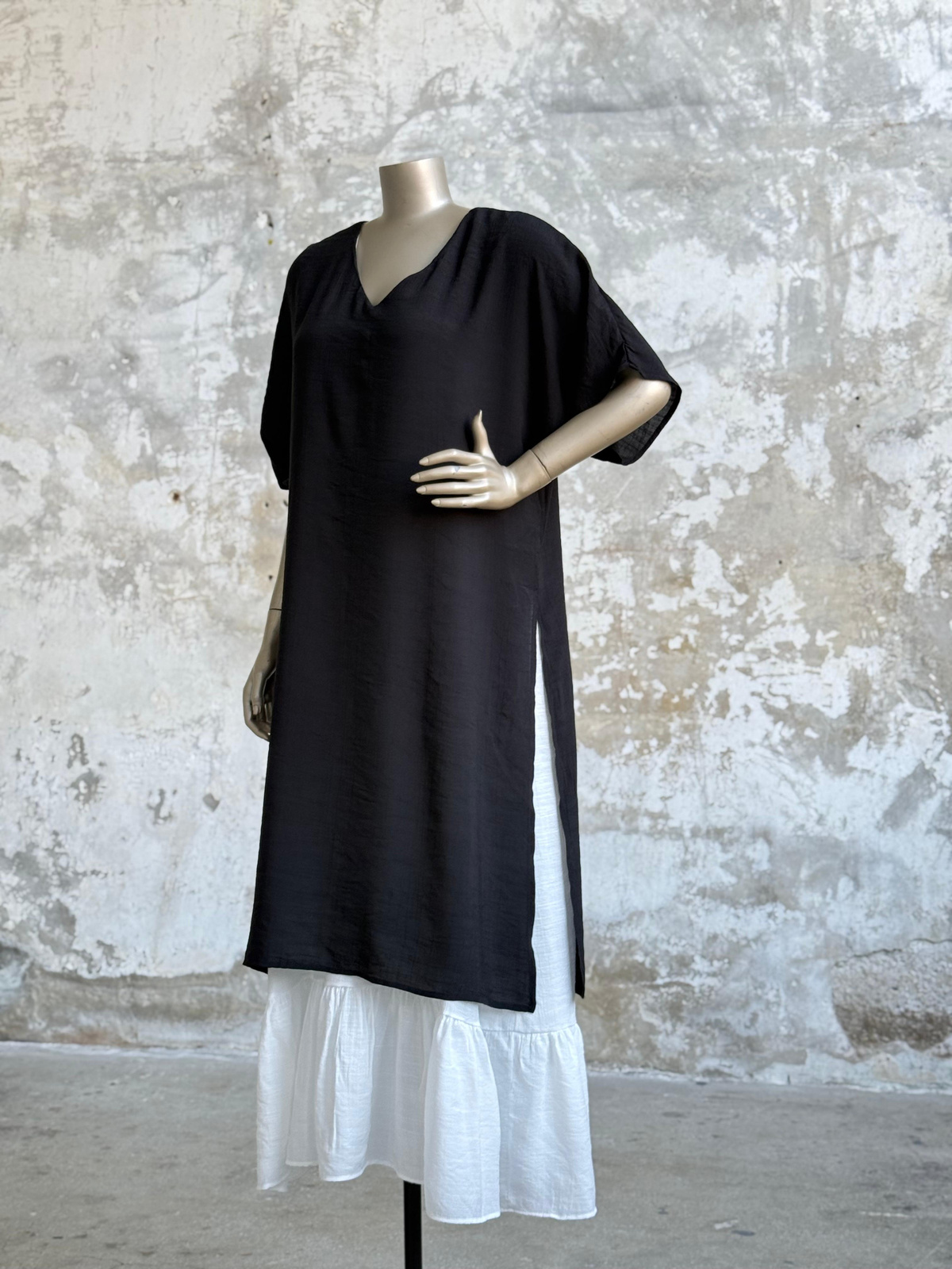 Tasarım Çift Katlı V Yaka Basic Elbise (Siyah)