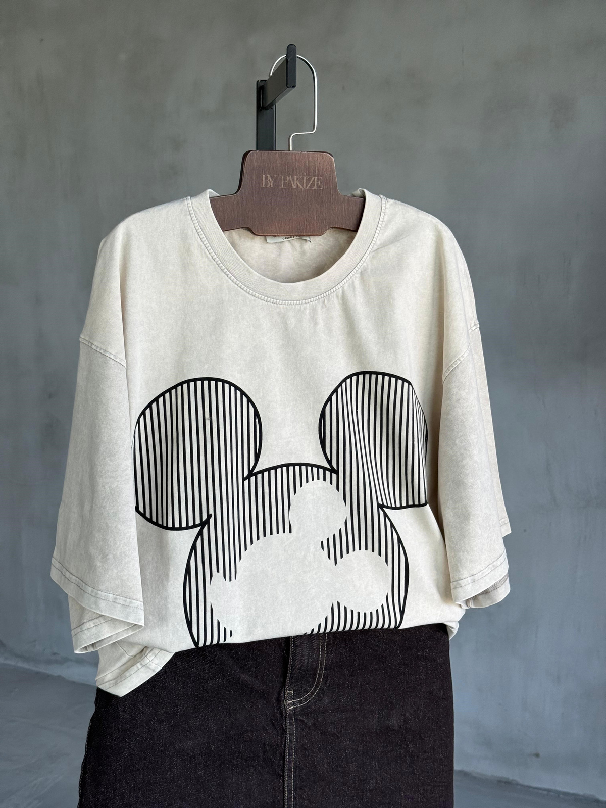 Tasarım Çizgili Mickey Taş Yıkama Oversize Dokuma Tişört (Taş)