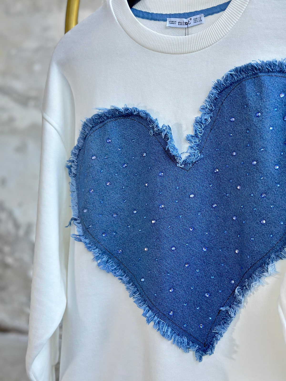 Tasarım Denim Kalp Detay Ve Taş İşçilikli Sweat (Beyaz)