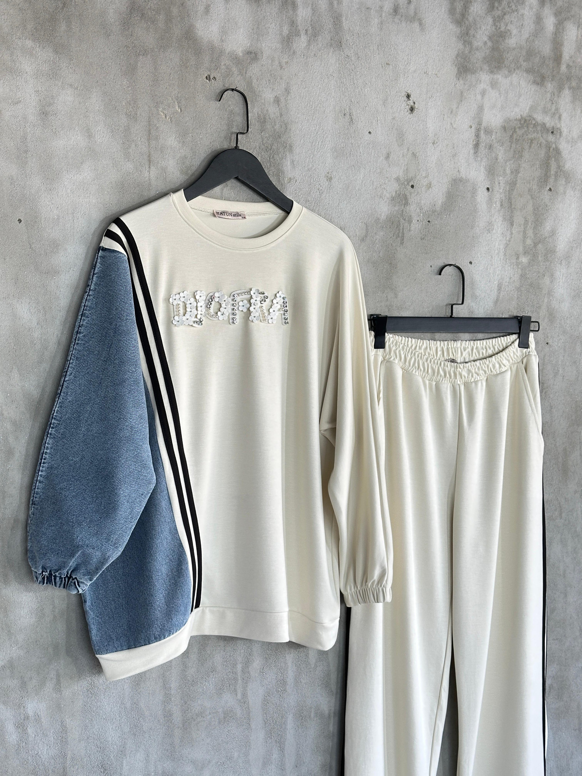 Tasarım Denim Kot Detay İnci Taş İşçilikli Takım (Beyaz) 