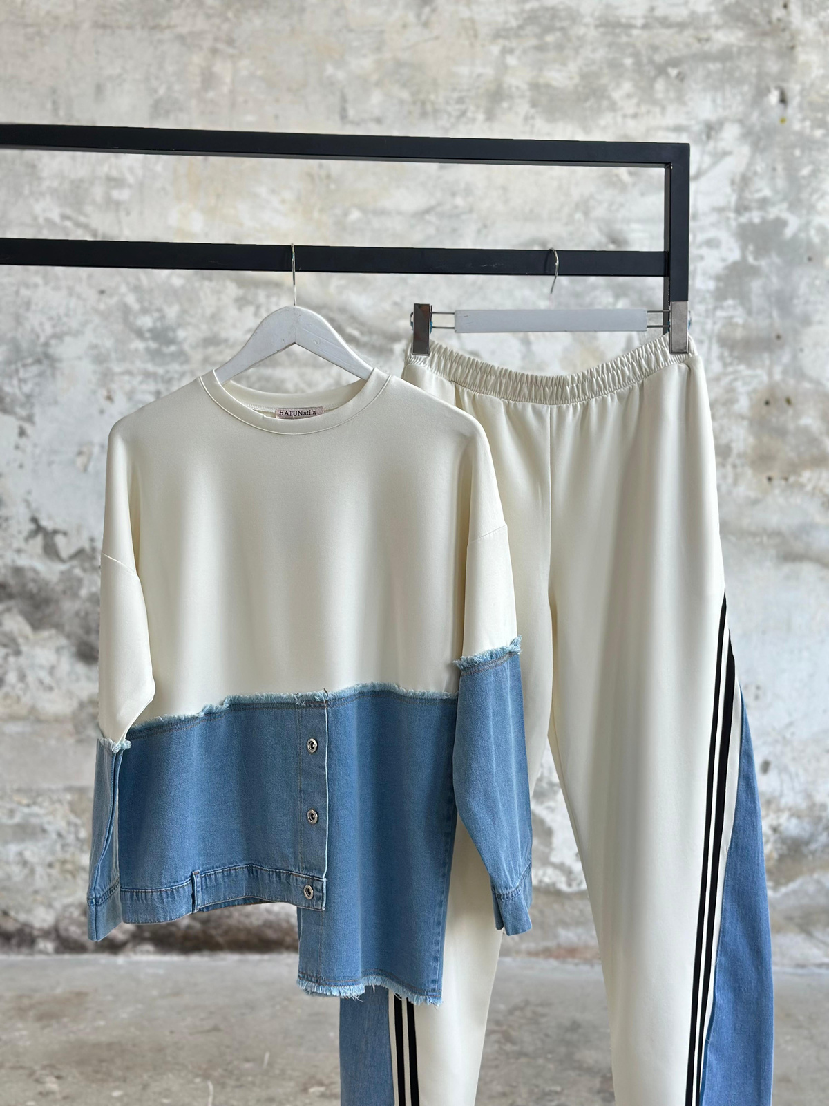 Tasarım Denim Kot Şerit Detaylı Takım (Beyaz)