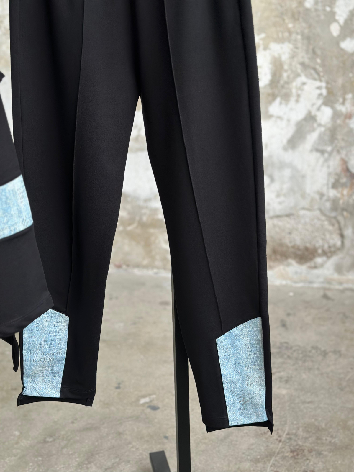 Tasarım Denim Kot Üzeri Varak Yazı Baskılı Takım (Siyah)
