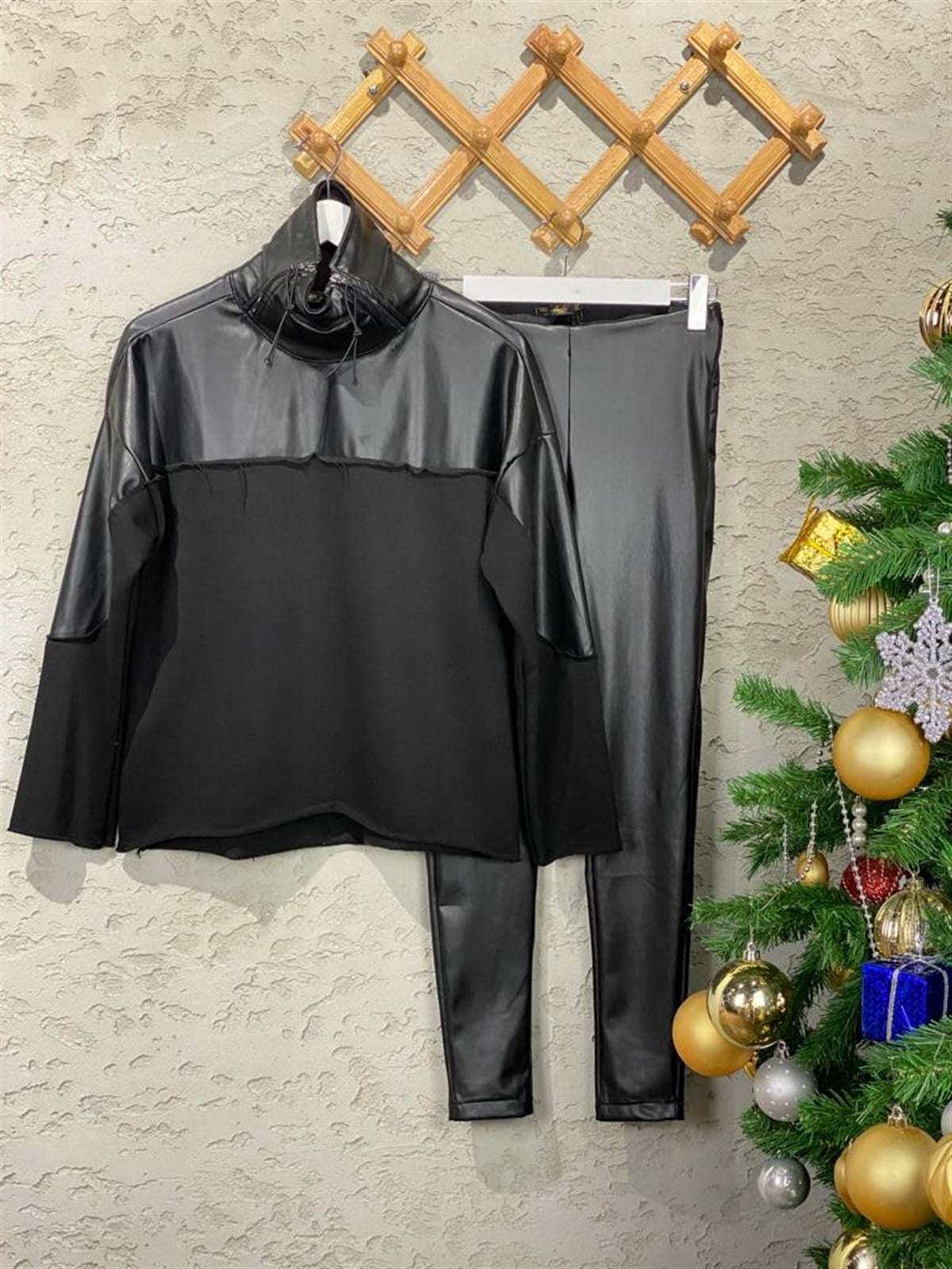 Tasarım Deri Detaylı Sweat (Siyah)