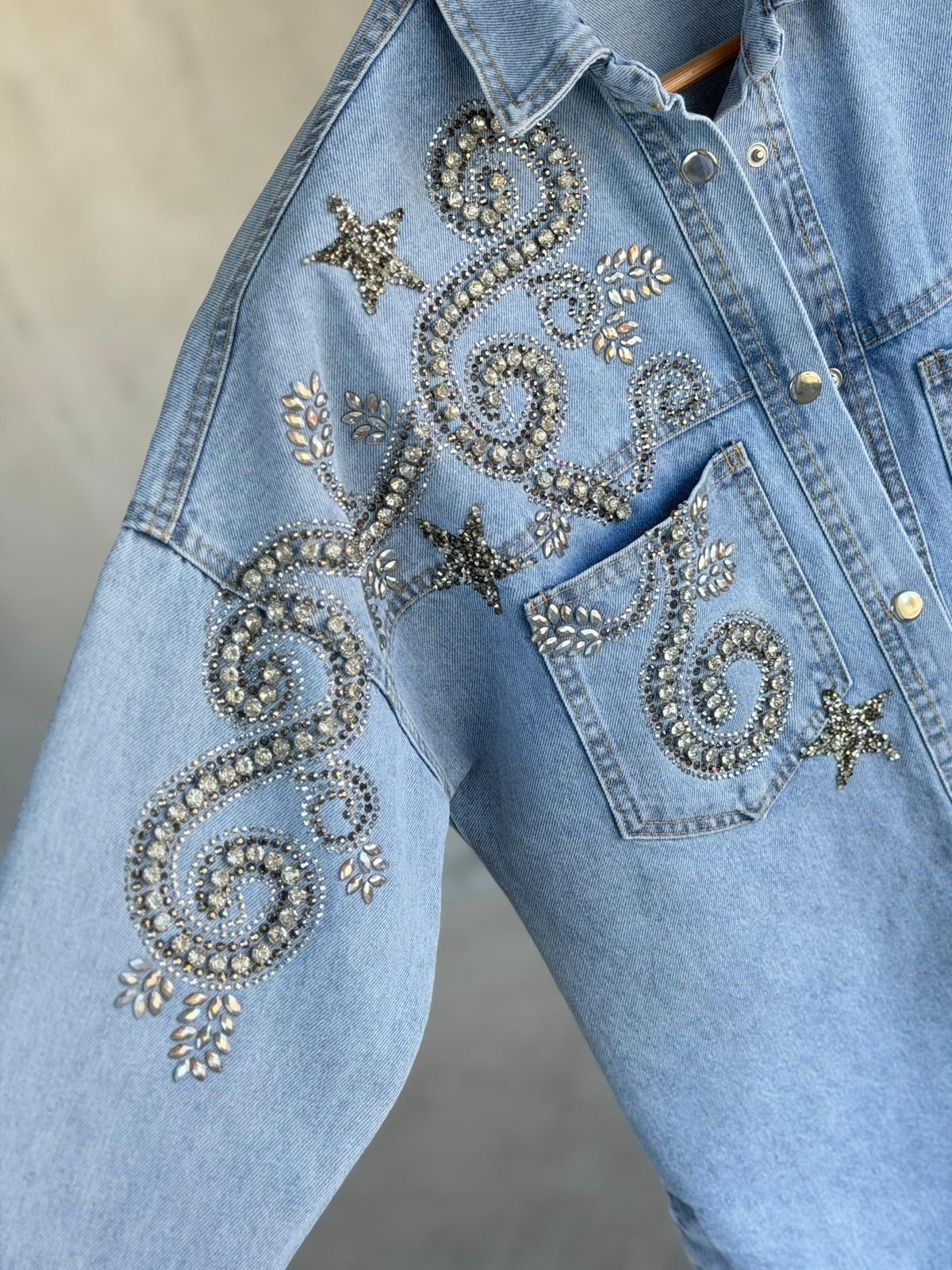 Tasarım İri Kristal Taş İşlemeli Denim Gömlek(Mavi)