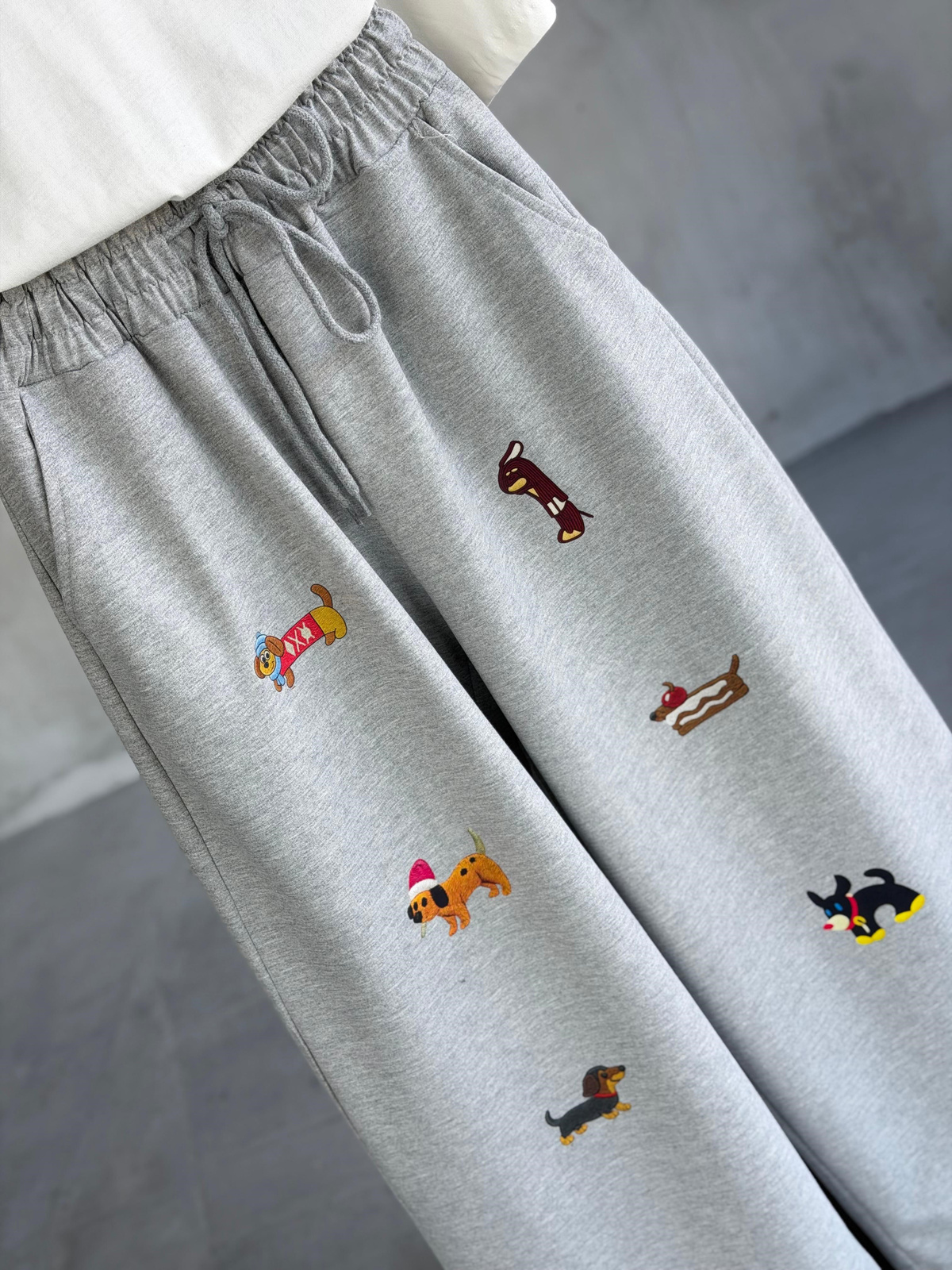 Tasarım Köpek Desenli Premium Pantolon (Gri)