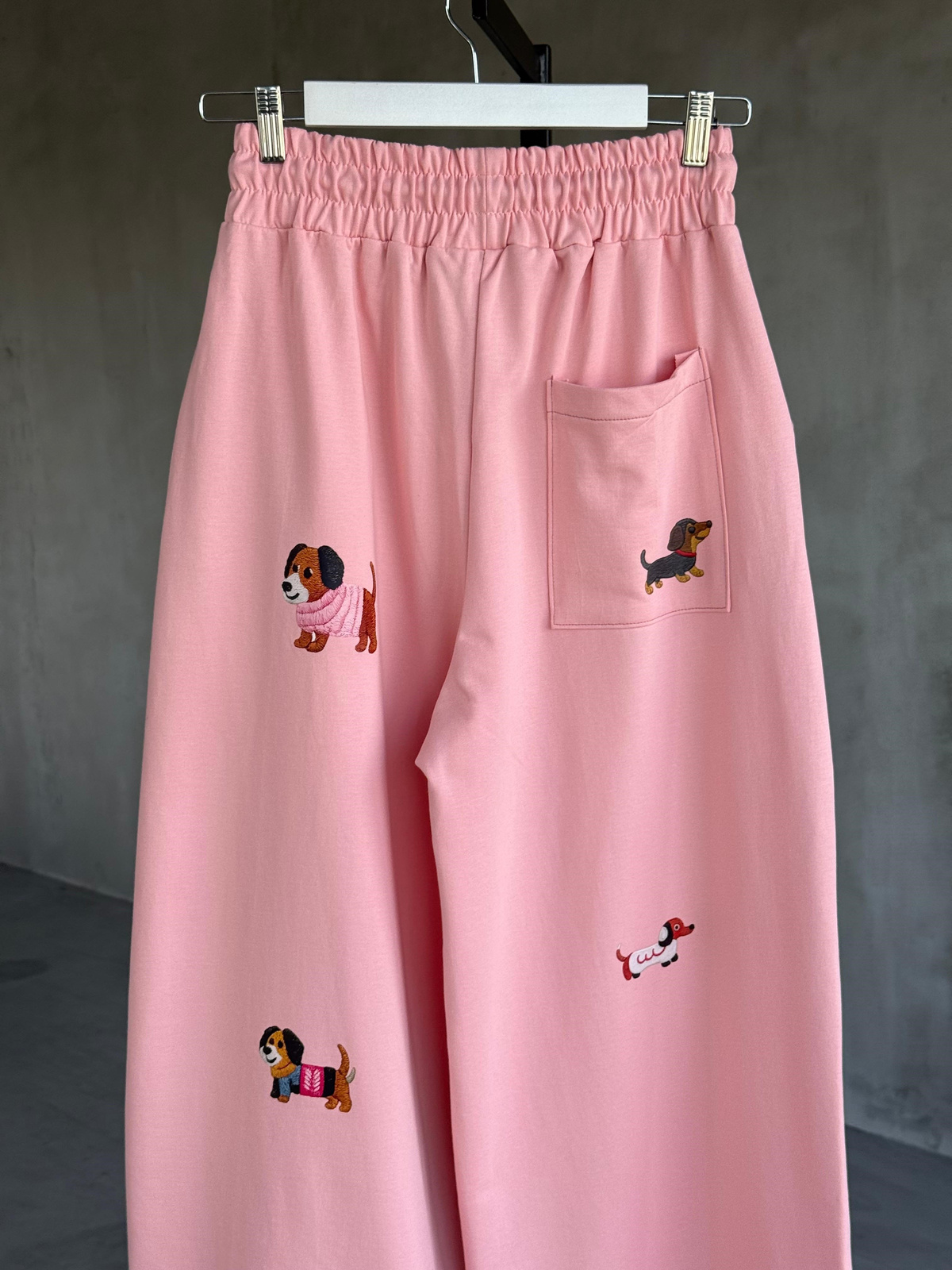 Tasarım Köpek Desenli Premium Pantolon (Pembe)
