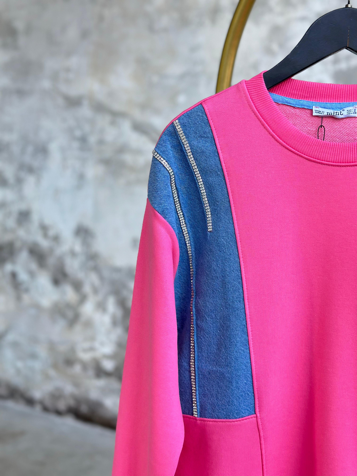 Tasarım Kot Detay Şerit Çizgi Taşlı Sweat (Pembe)