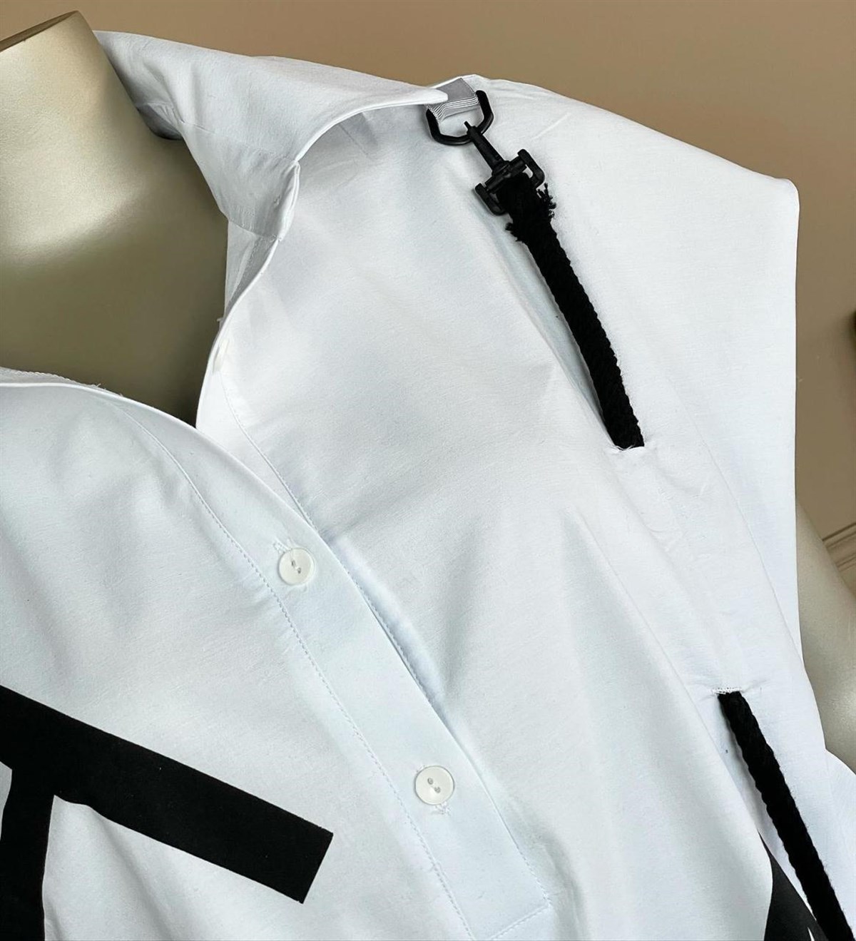 Tasarım Model Coton Kumaş Oversize Gömlek  (BEYAZ)