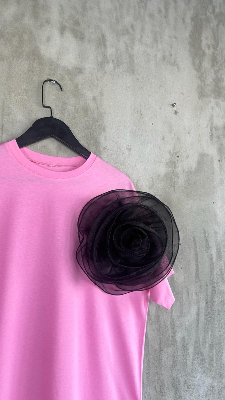 Tasarım Model Organze Kumaş Çiçekli Tişört (Pembe)