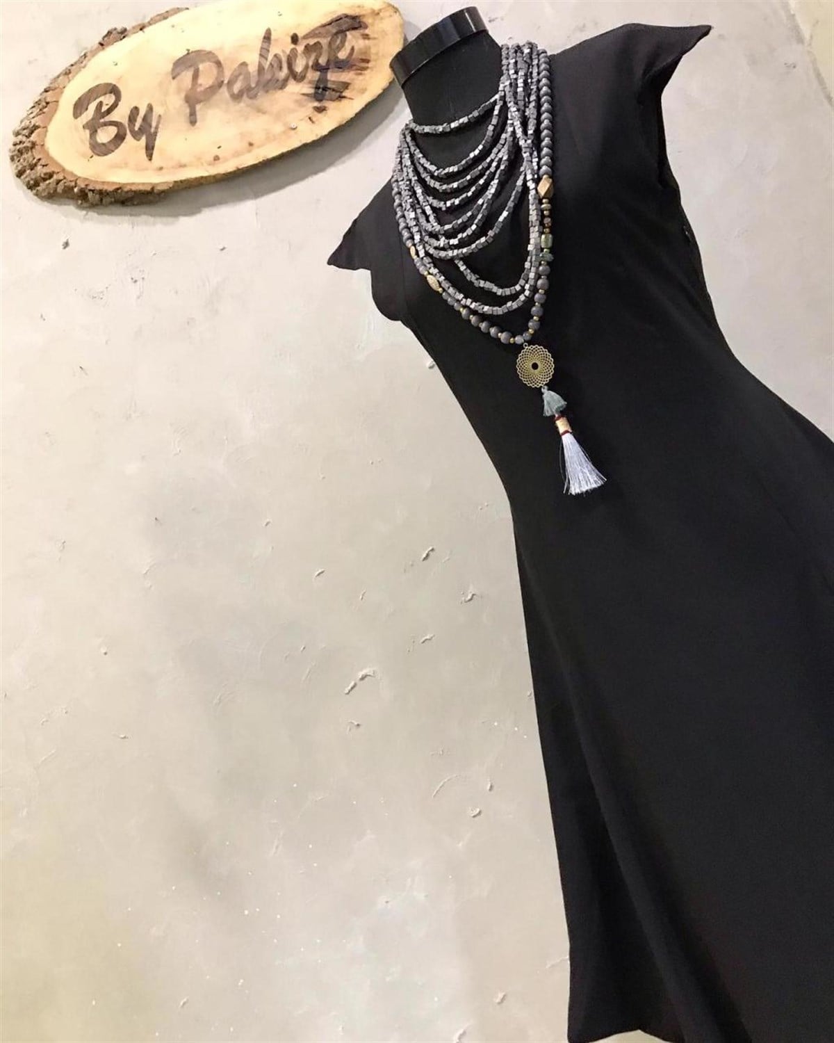 Tasarım Model V Yaka Coton Kumaş Elbise