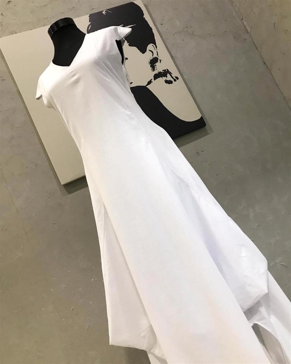 Tasarım Model V Yaka Coton Kumaş Elbise (BEYAZ)