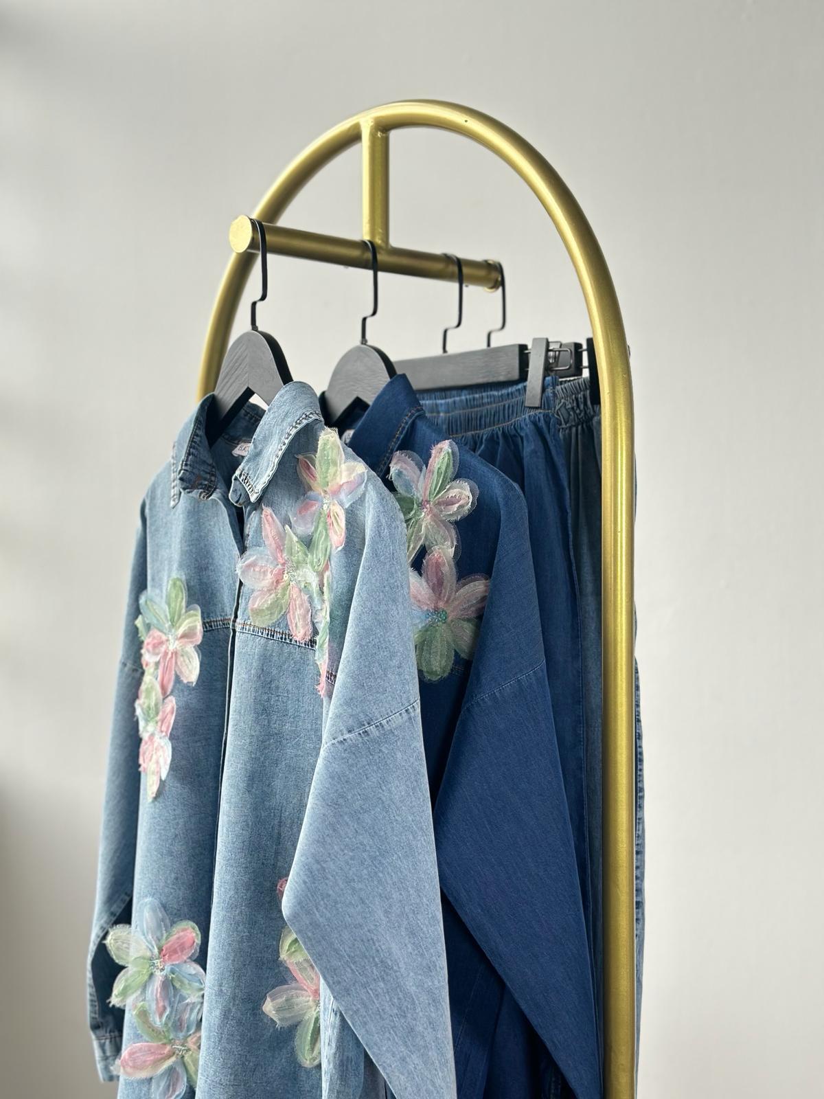 Tasarım Organze Kumaş Çiçek Desenli Denim Takım (Mavi)