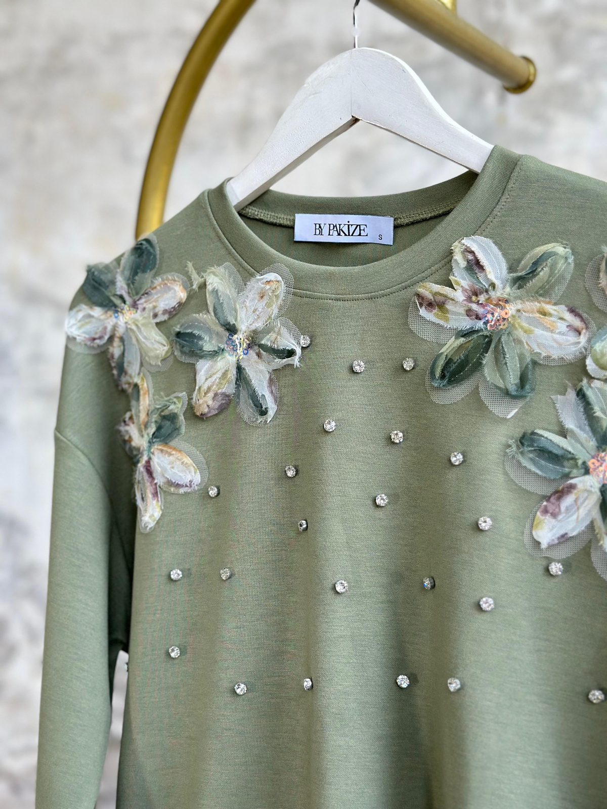 Tasarım Organze Kumaş Çiçekli Kristal Taş İşçilikli Takım (Mint)