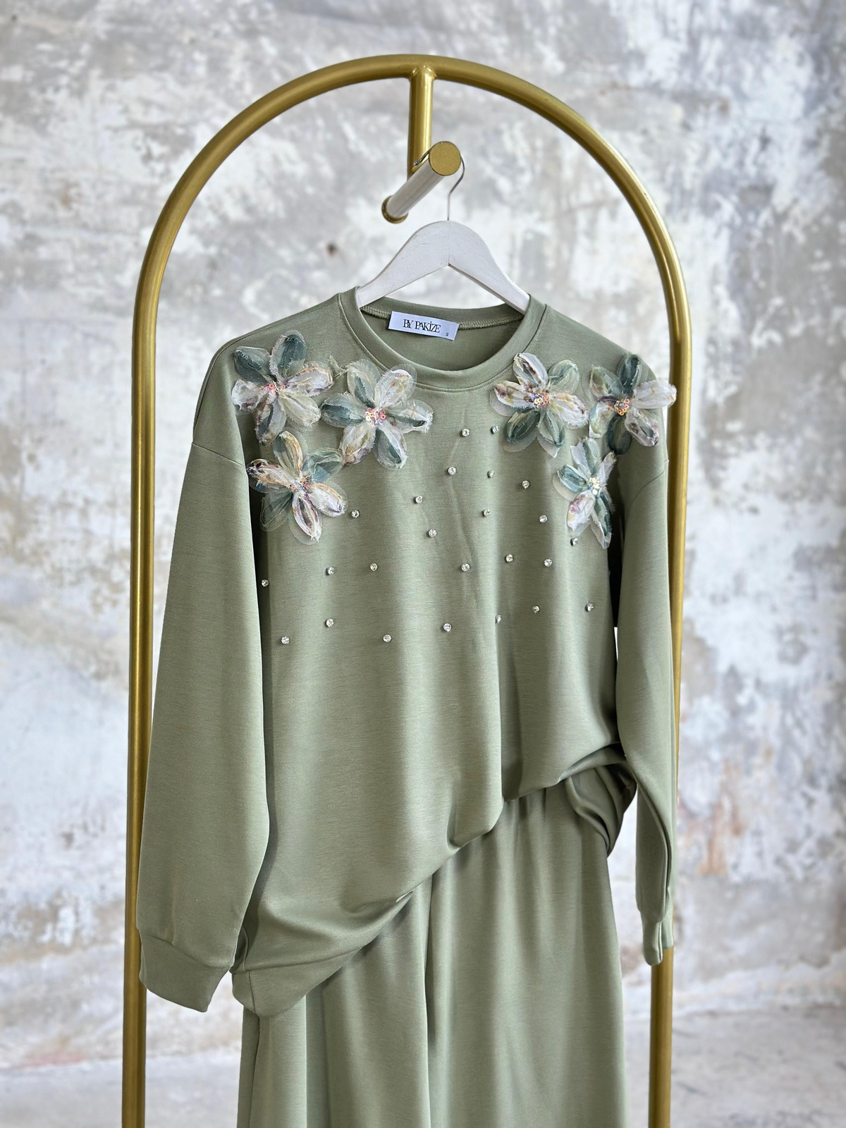 Tasarım Organze Kumaş Çiçekli Kristal Taş İşçilikli Takım (Mint)