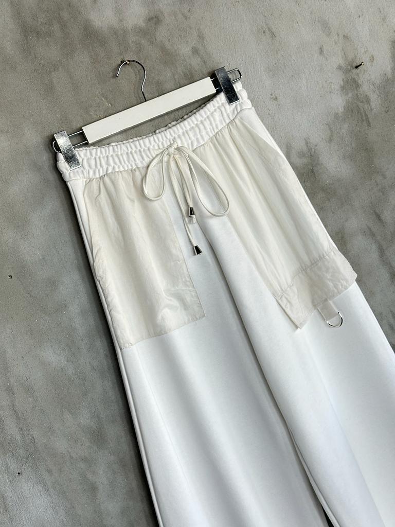 Tasarım Paraşüt Cep Detaylı Bol Paça Pantolon (Beyaz)