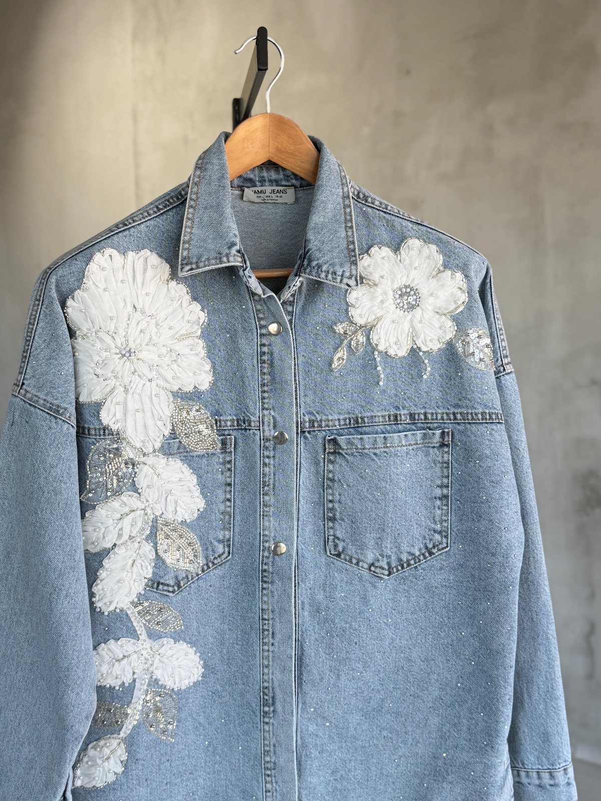 Tasarım Serpme Kristal Taşlı Denim Gömlek(Mavi)
