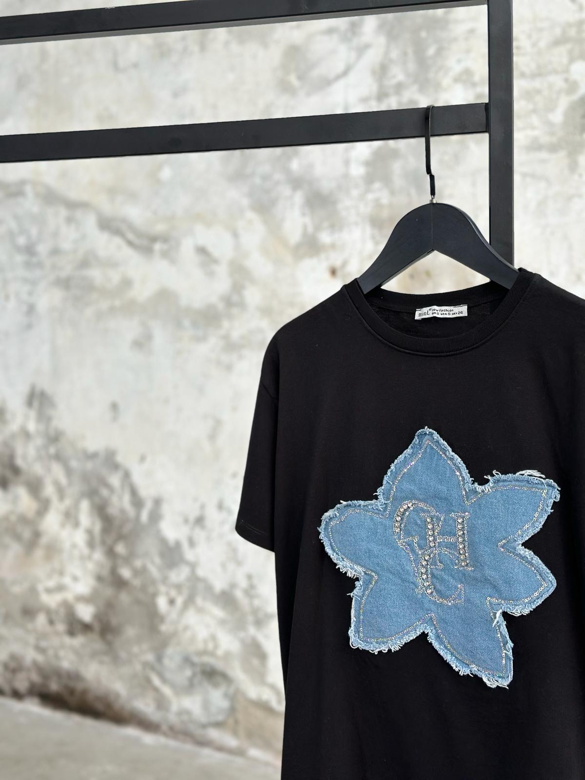 Tasrım Model Denim Çiçek Desenli T-Shirt (Siyah)