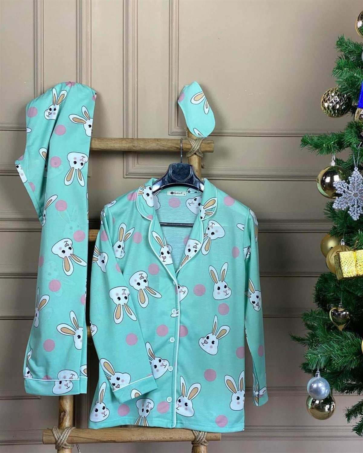 Tavşan Desenli Pijama Takımı