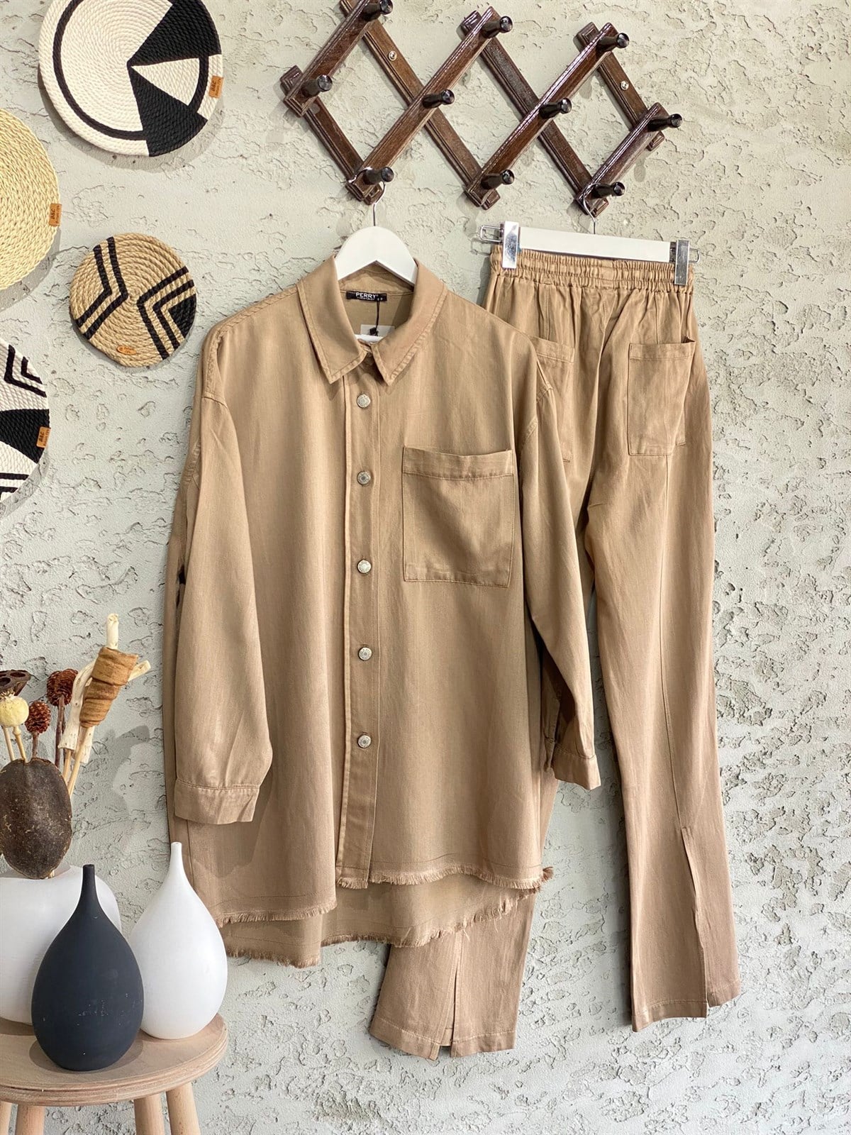 TenselPüsküllü Gömlek Ve Pantolon (Camel)