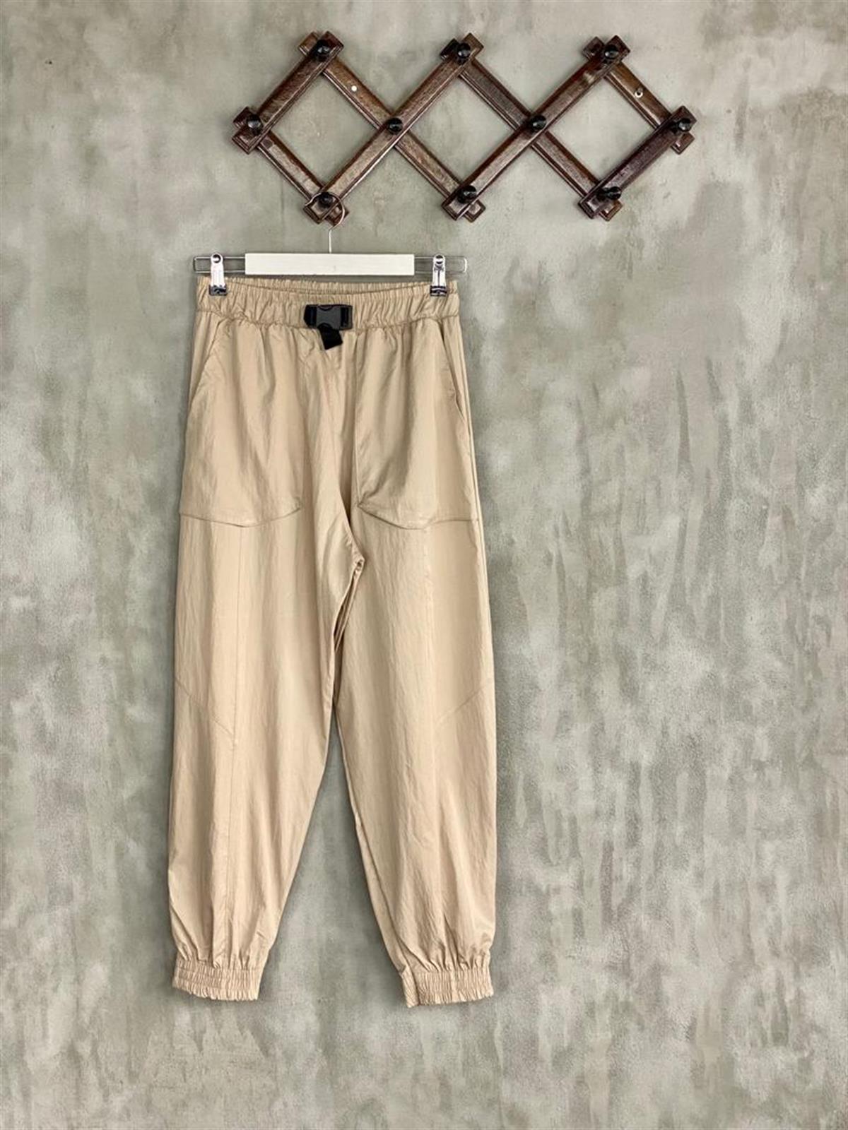 Tokalı Kemerli Paraşüt Kumaş Pantolon (Bej)