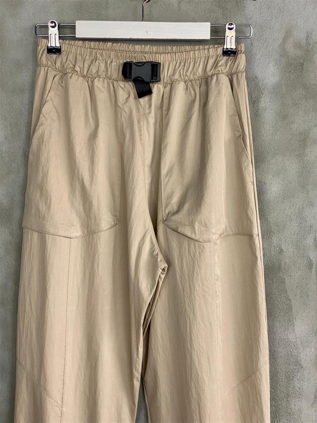 Tokalı Kemerli Paraşüt Kumaş Pantolon (Bej)