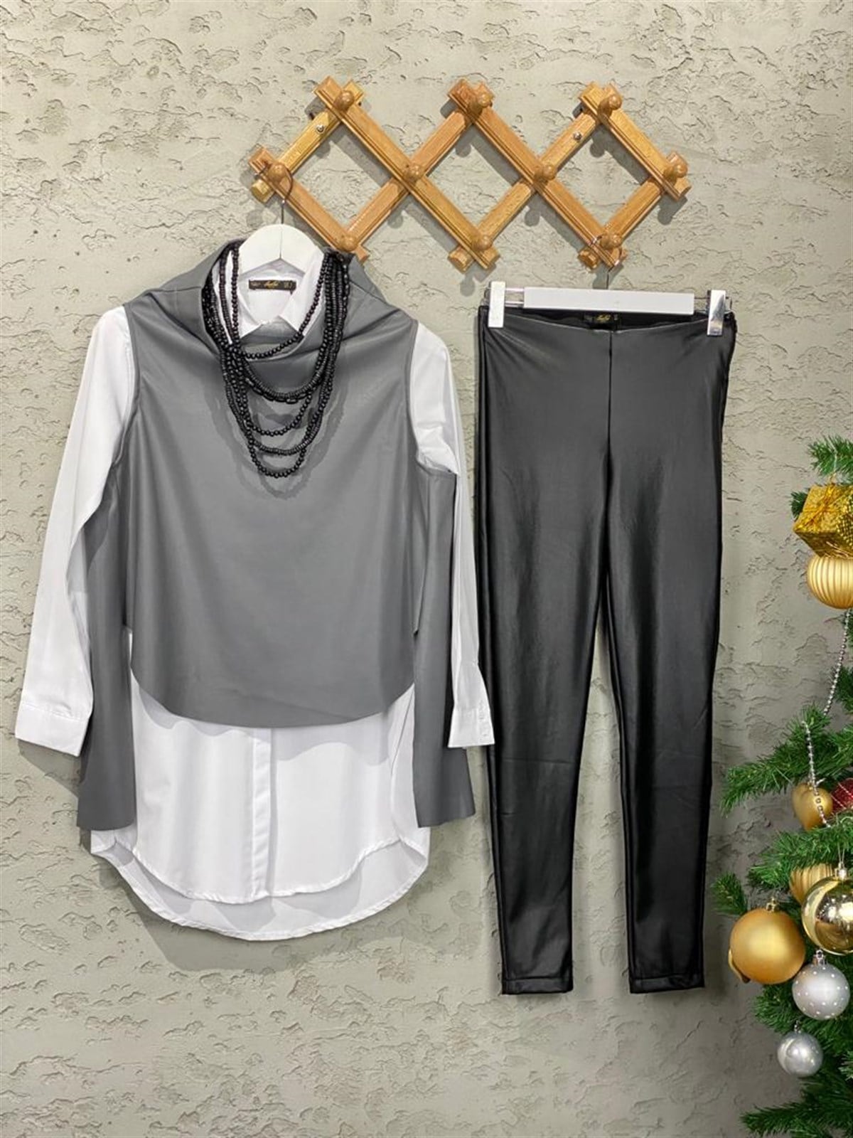 Toparlayıcı Yüksek Bel İçi Şardonlu Mat Deri Tayt (Siyah) 
