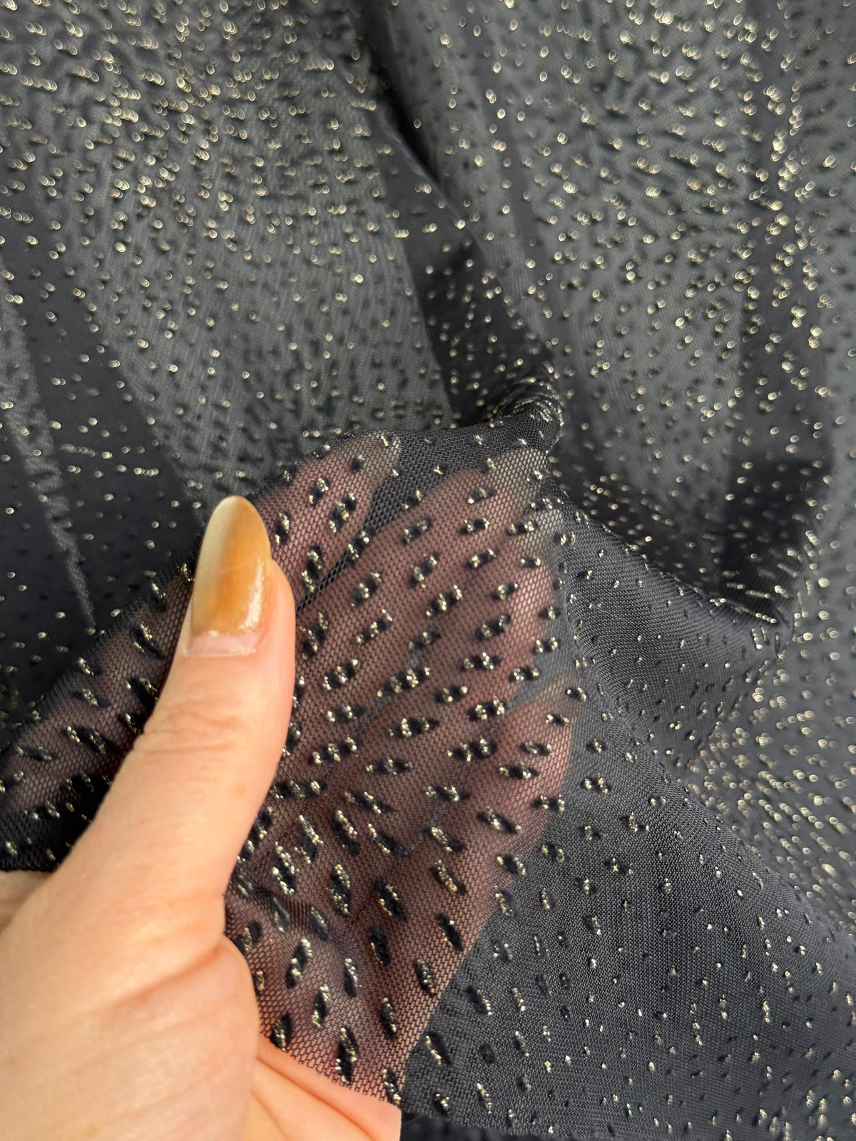 Transparan Gold Simli Uzun Kollu Bluz (Siyah)