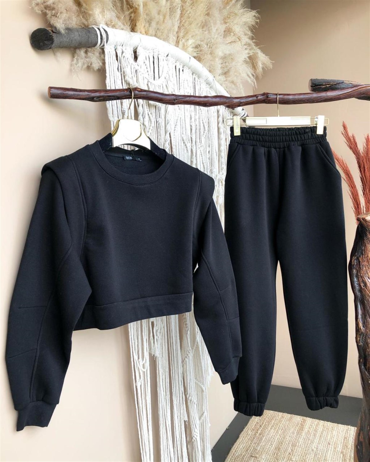 Üçiplik Kumaş Omuz Detaylı Sweat (SİYAH)