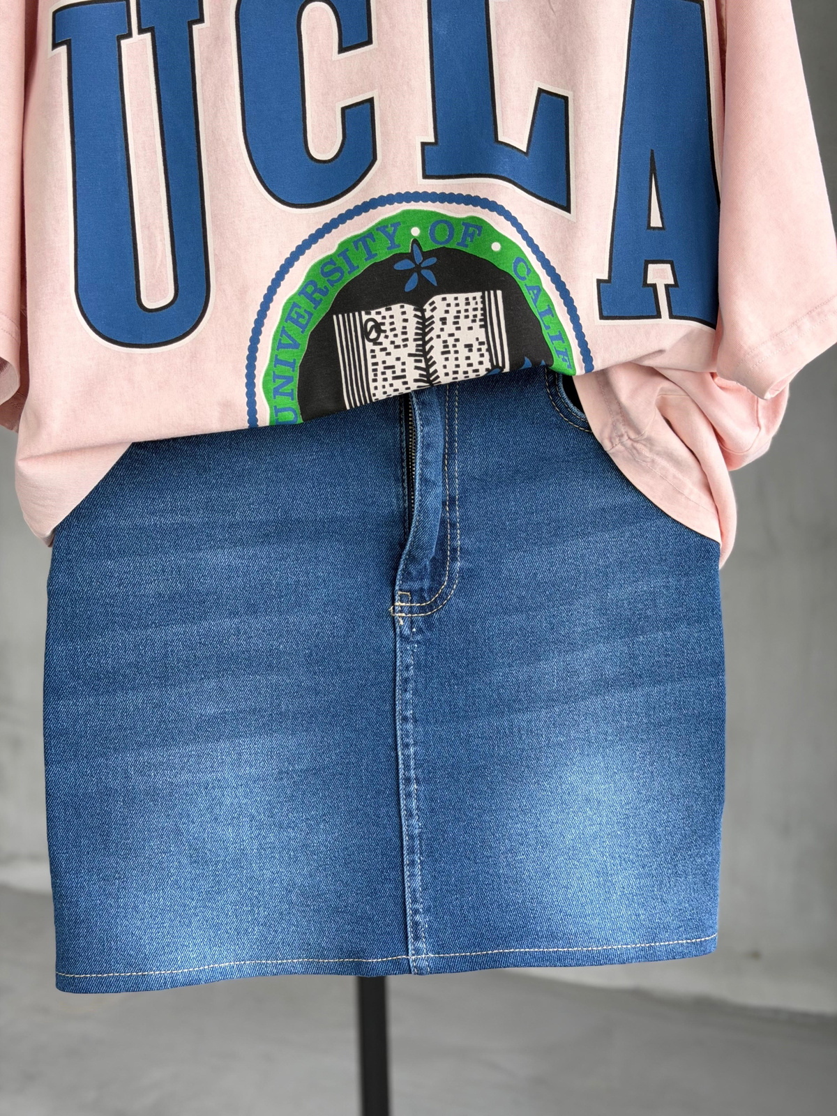 Ucla Yazılı  Kedi Baskılı Oversize Dokuma Tişört (Pudra)