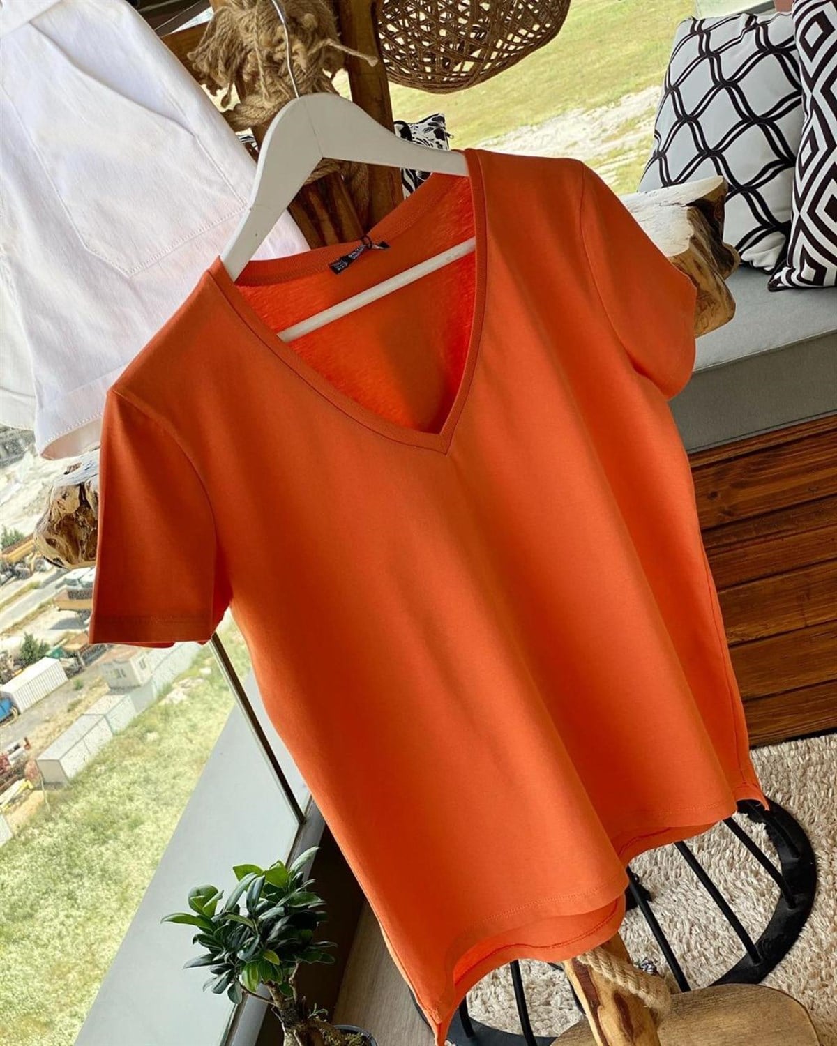 V Yaka Basic Penye Tshirt (ORANJ )