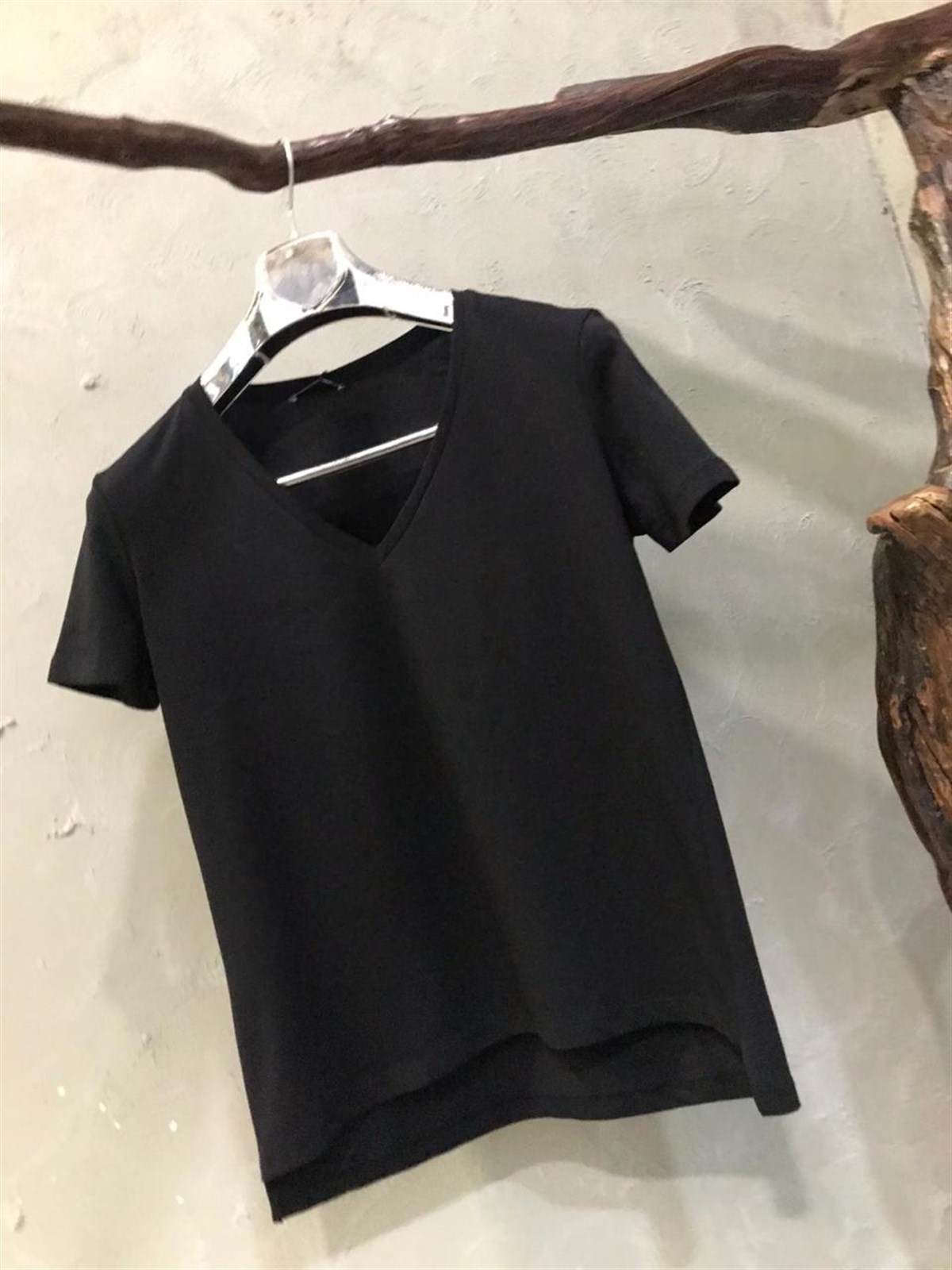 V Yaka Basic Tshirt