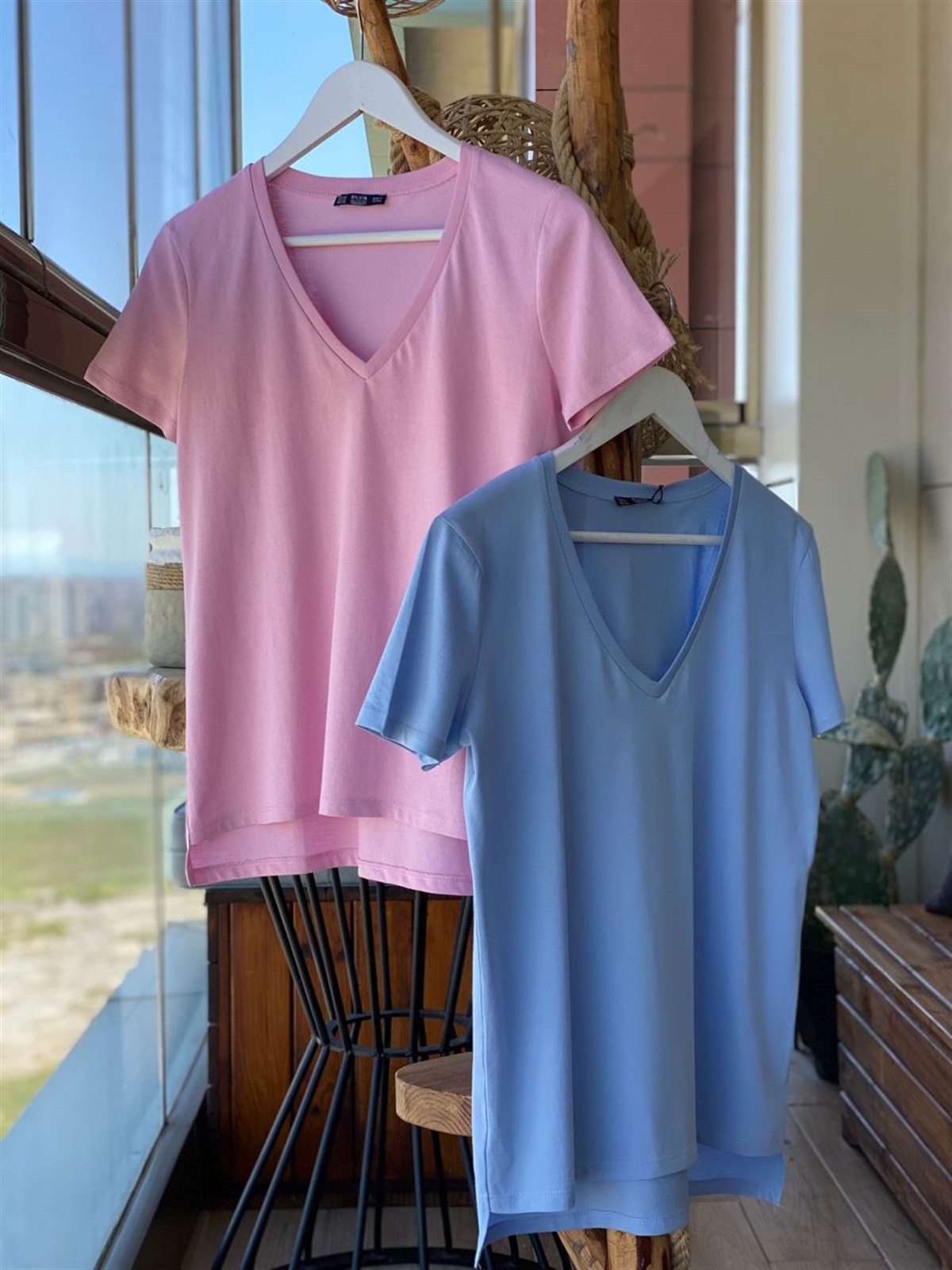 V Yaka Basic Tshirt (Pembe & Mavi)