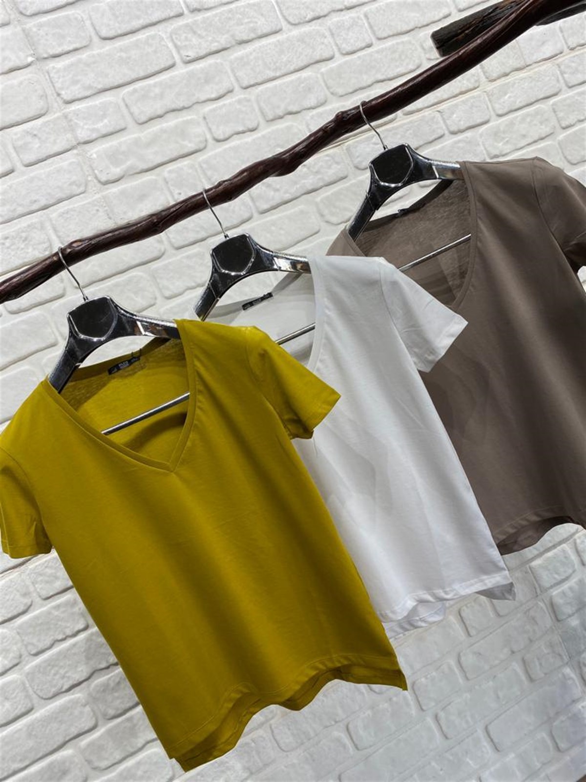 V Yaka Basic Tshirt (YAĞ YEŞİLİ &  BEYAZ & KOYU VİZON)