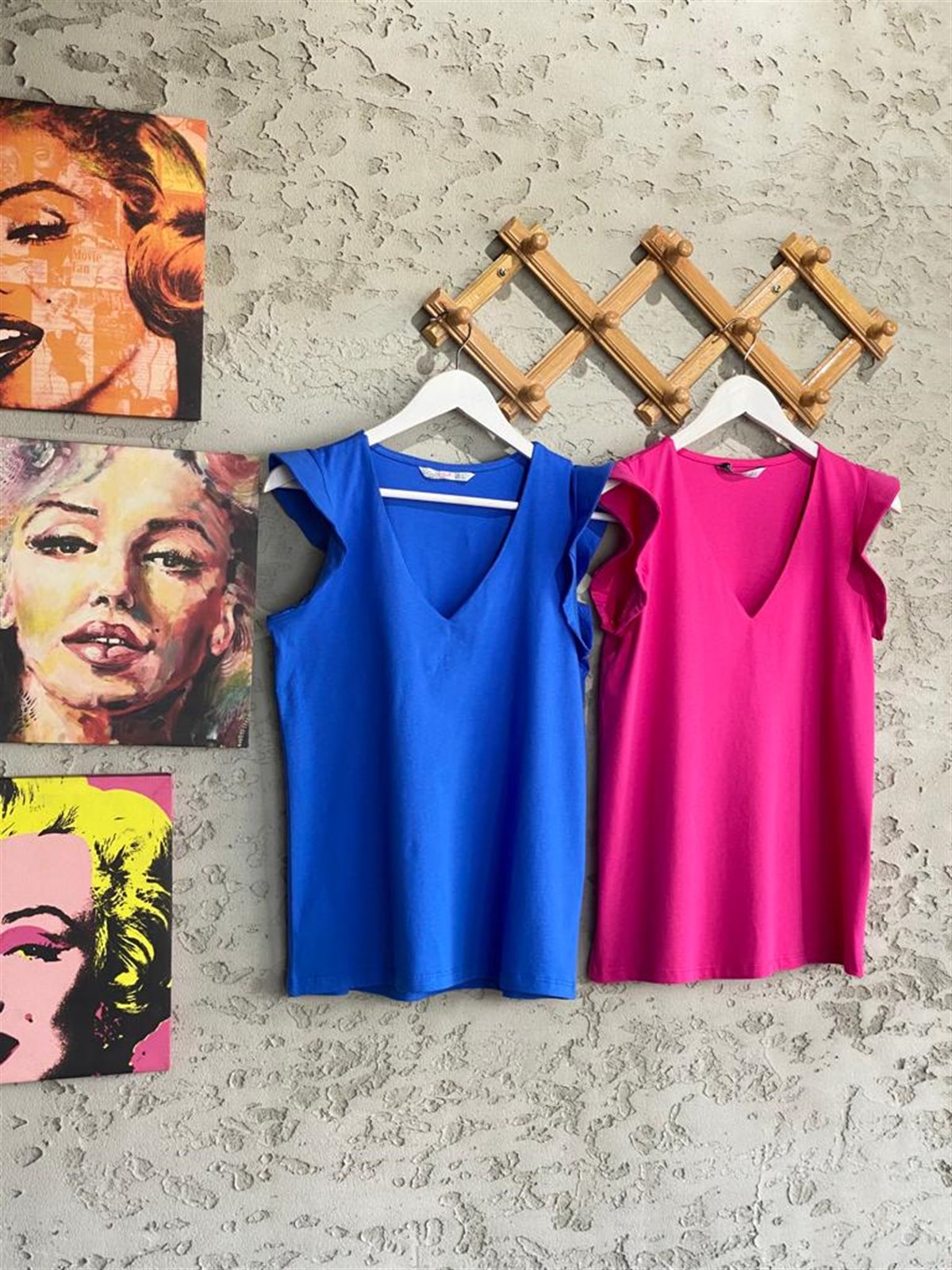 V Yaka Kolları Fırfır Tshirt (Pembe/Mavi)