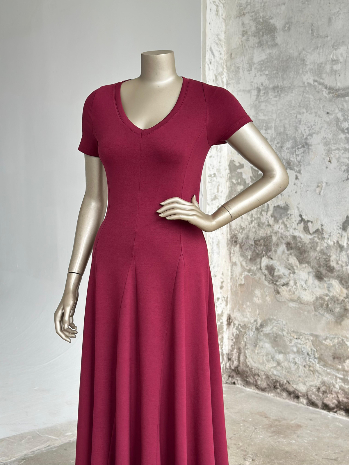 V Yaka Modal Kumaş Kiloş Elbise (Bordo)