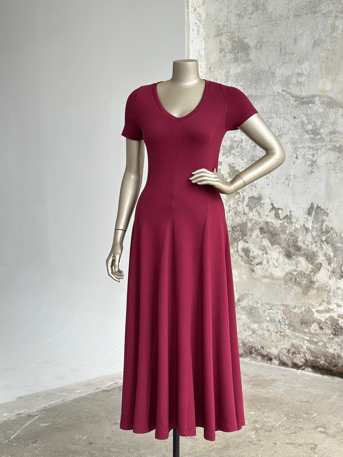 V Yaka Modal Kumaş Kiloş Elbise (Bordo)