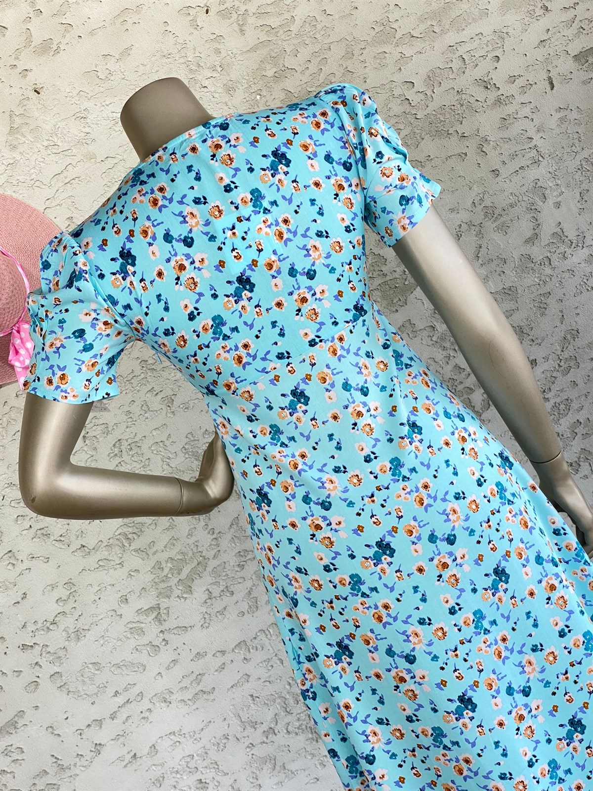 V Yaka Ön Düğmeli Çıtır Çiçekli Elbise (Bebe Mavi)