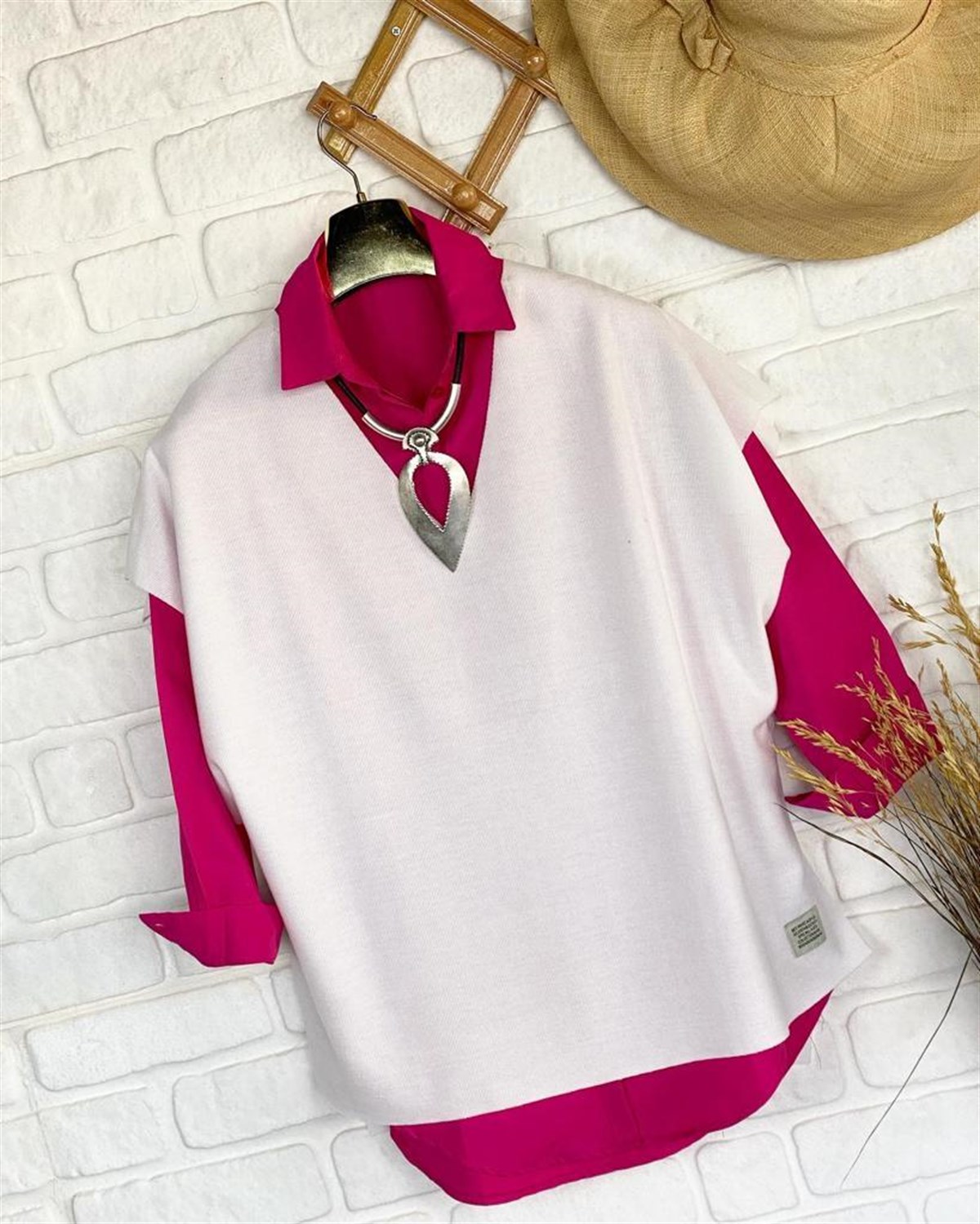 V Yaka Oversize Kesim Süveter (Beyaz)