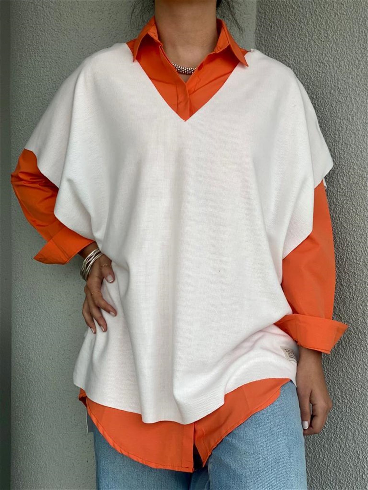 V Yaka Oversize Kesim Süveter (Beyaz)