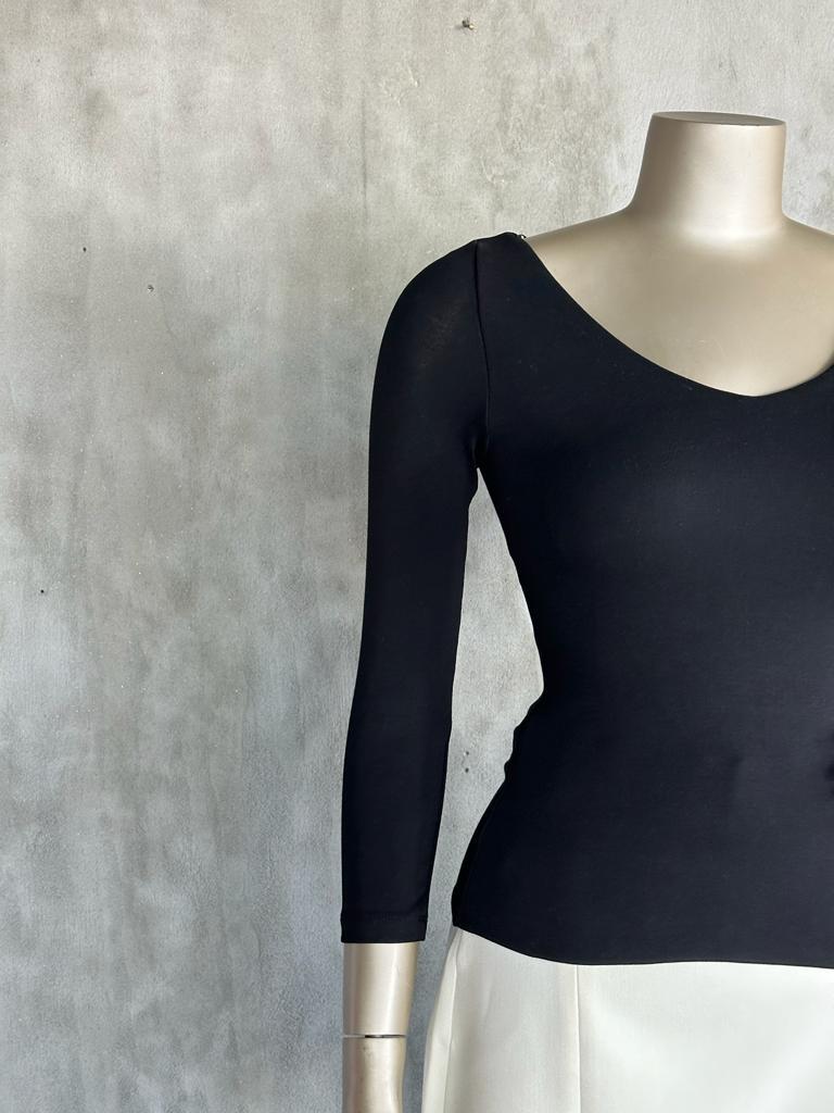 V Yaka Top (Siyah)