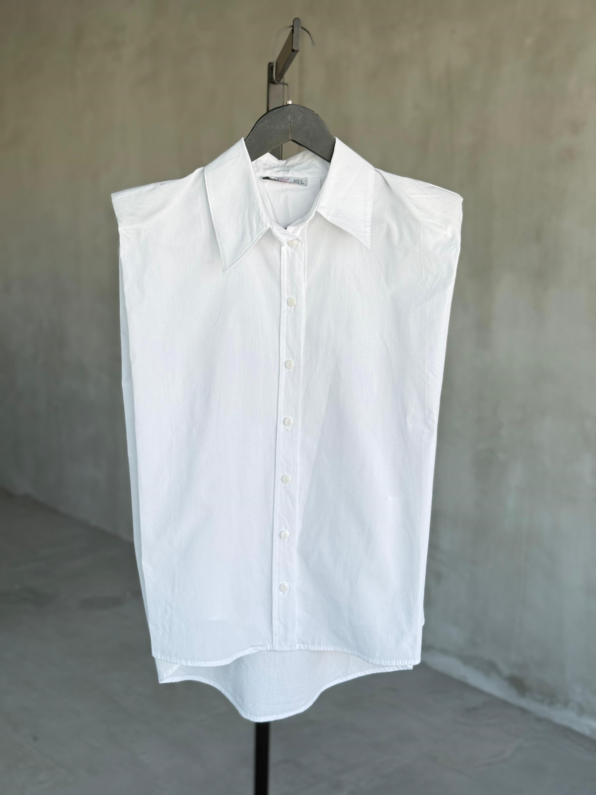 Vatkalı Maskülen Kesim Cotton Gömlek (Beyaz)
