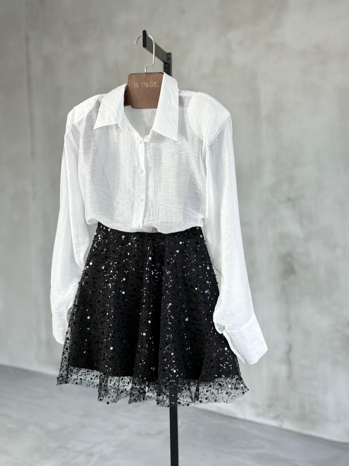 Vatkalı Transparan Gömlek (Beyaz)