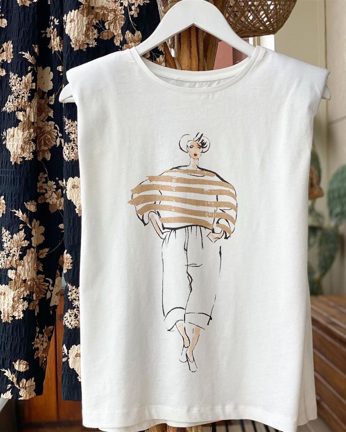 Vatkalı Tshirt (EKRU-BEJ)
