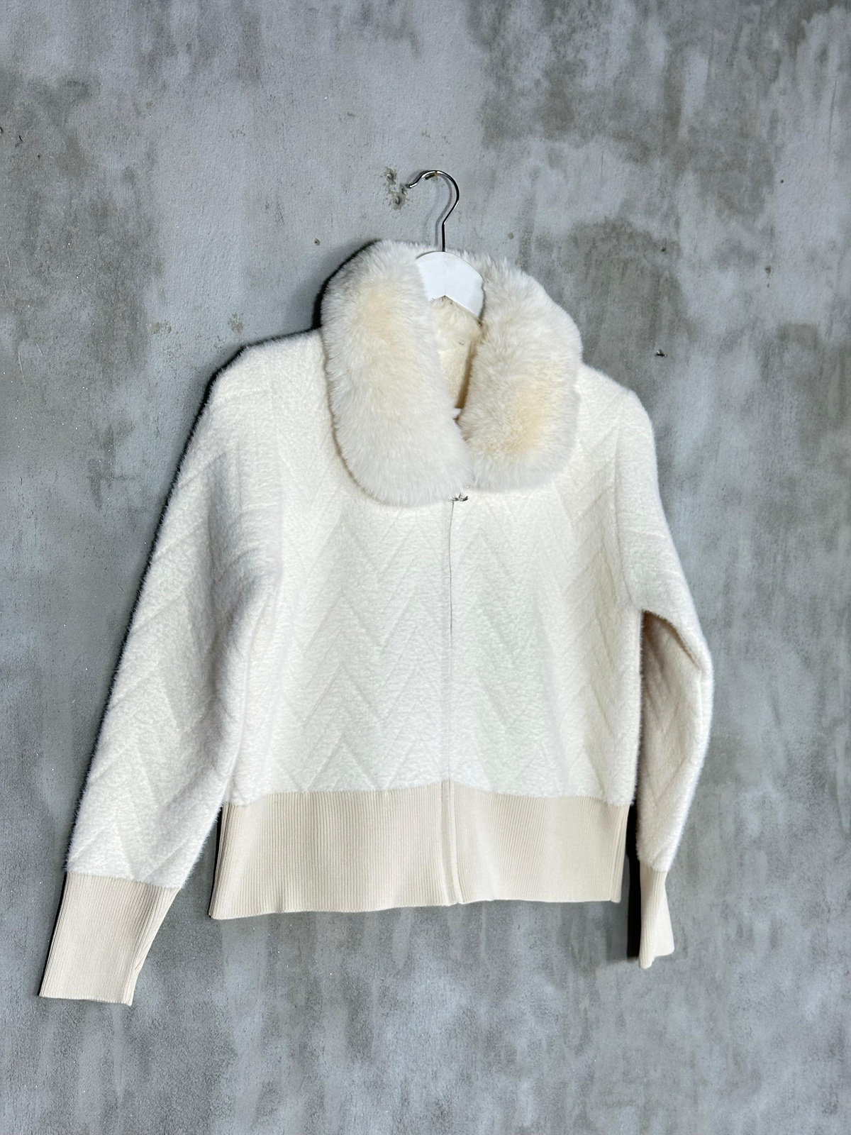 Yakası Angora Kürk Detaylı Kadın Hırka (Ekru)