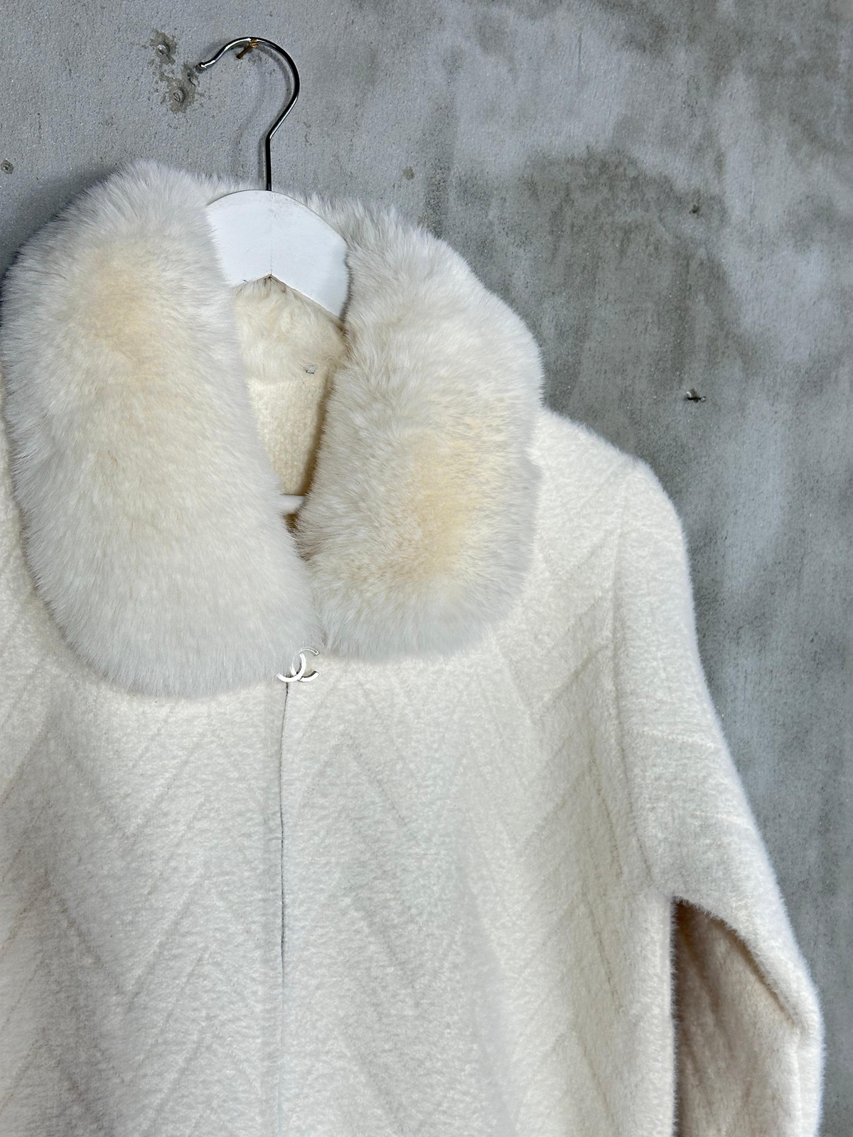 Yakası Angora Kürk Detaylı Kadın Hırka (Ekru)